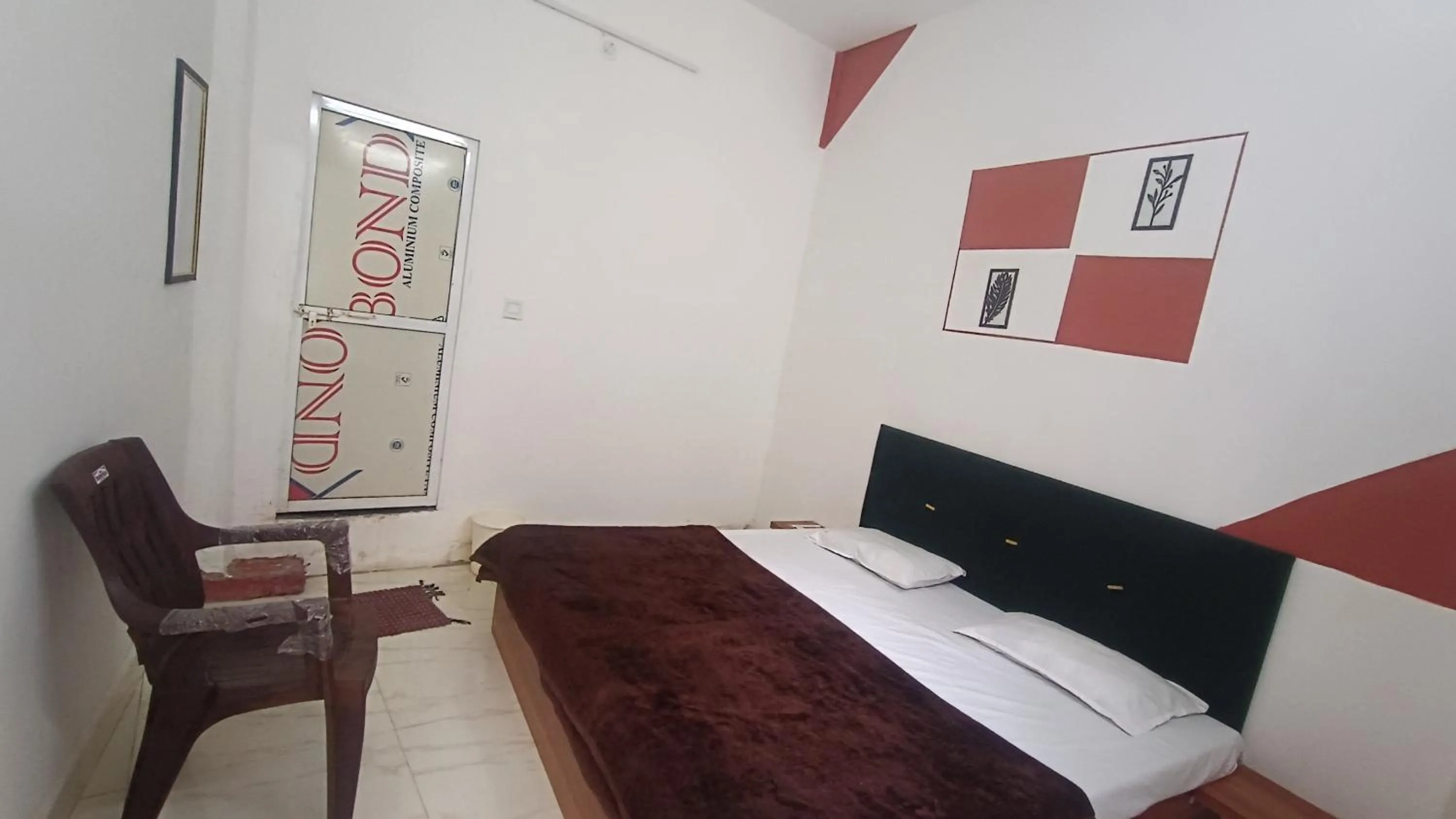 Bed in SHREE RAM KUTI