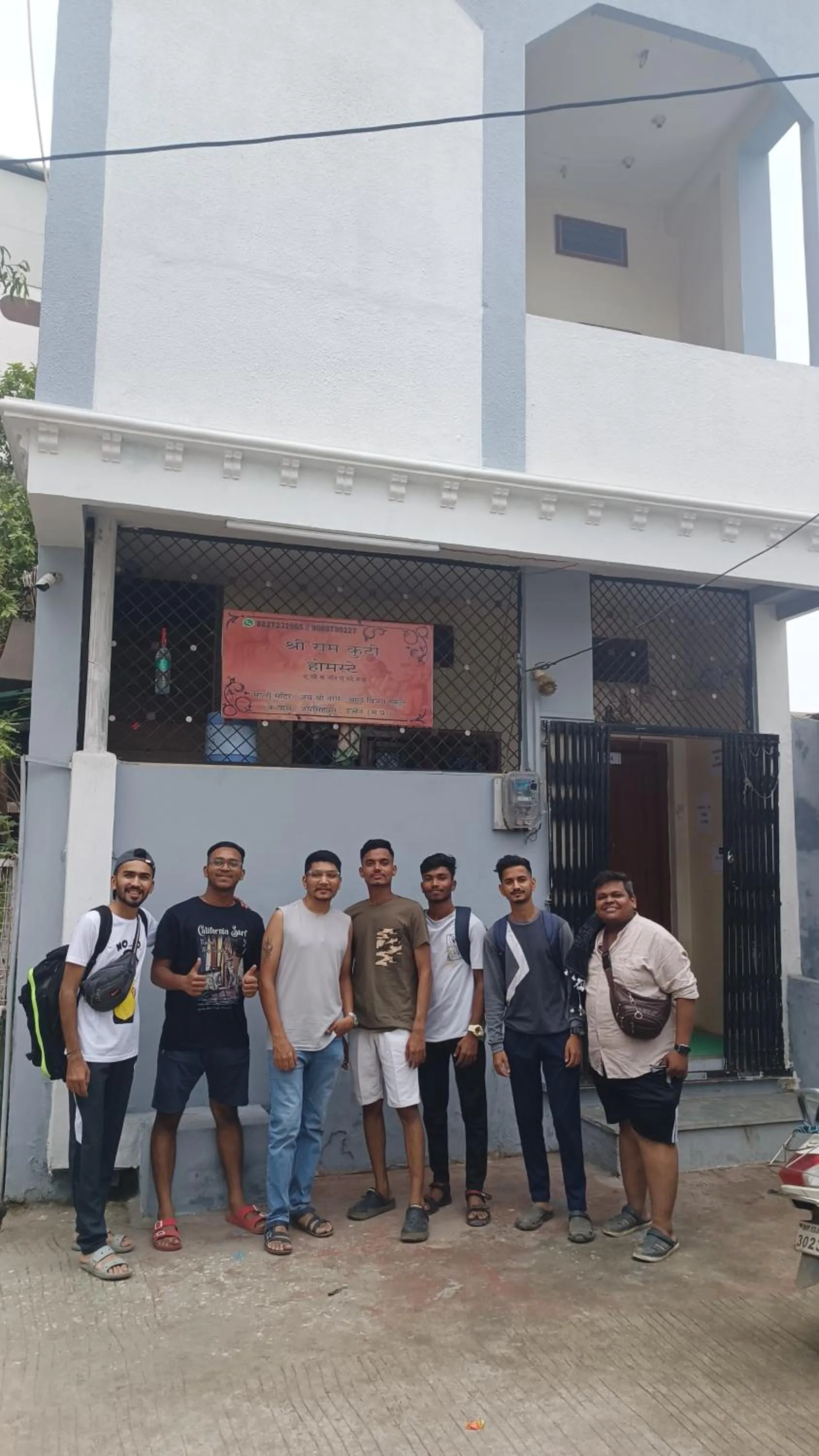 People in SHREE RAM KUTI