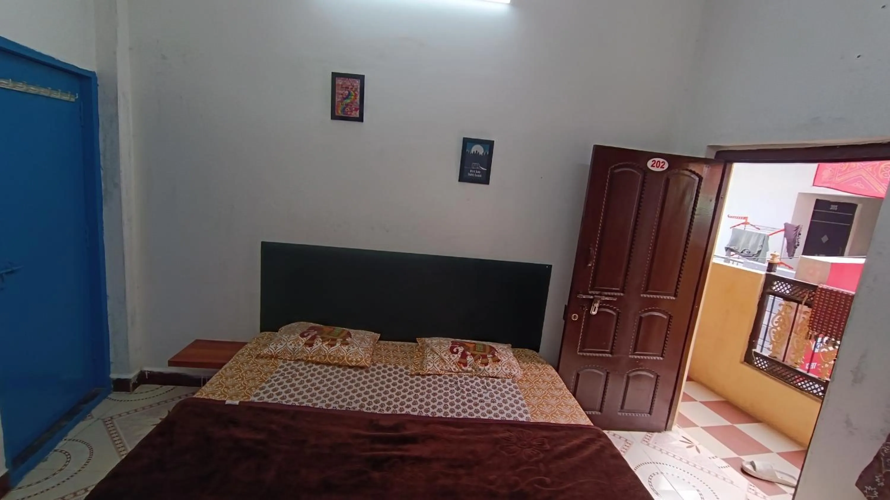 Bed in SHREE RAM KUTI