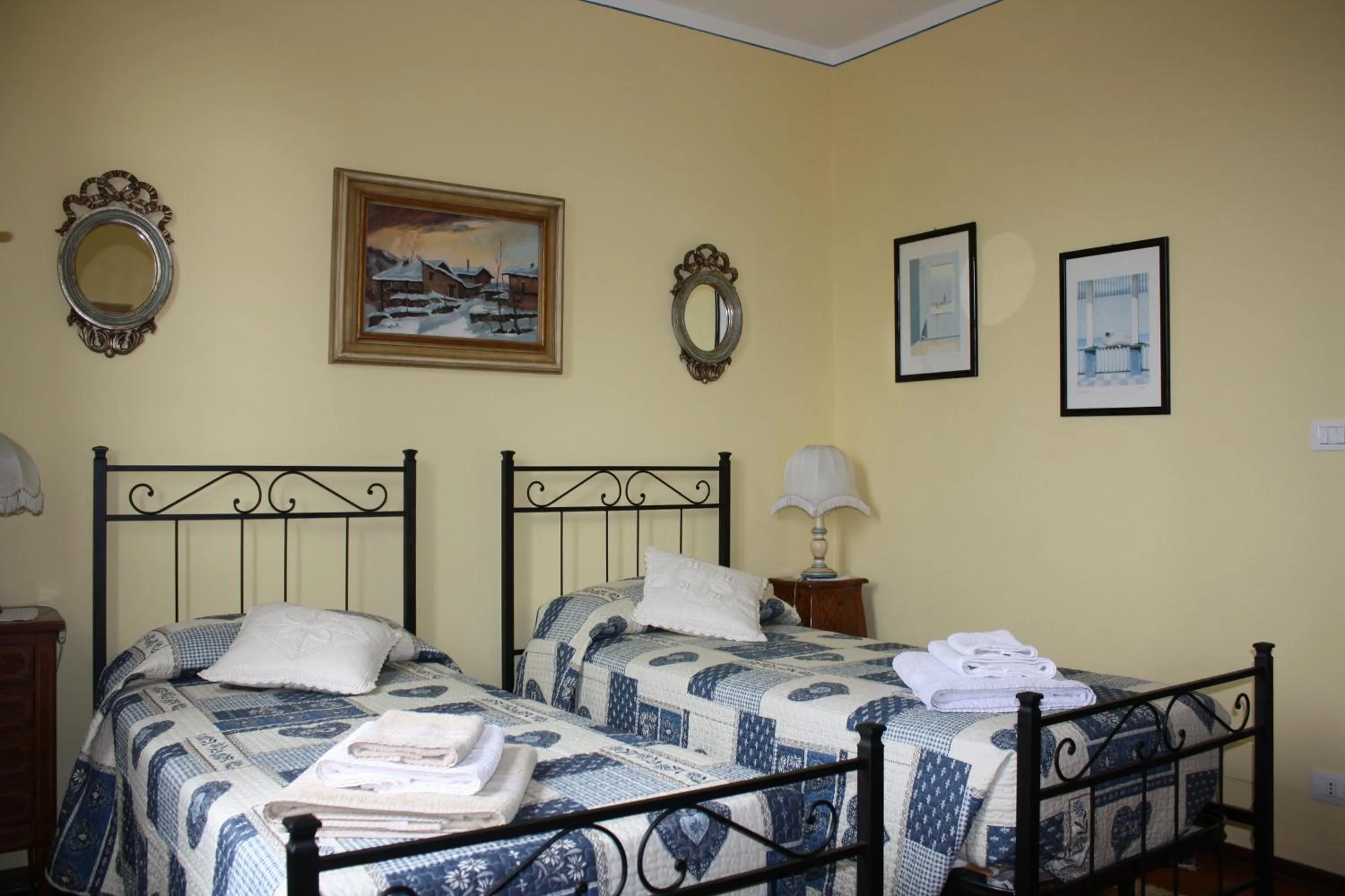 Bed in B&B Villa Cardellini