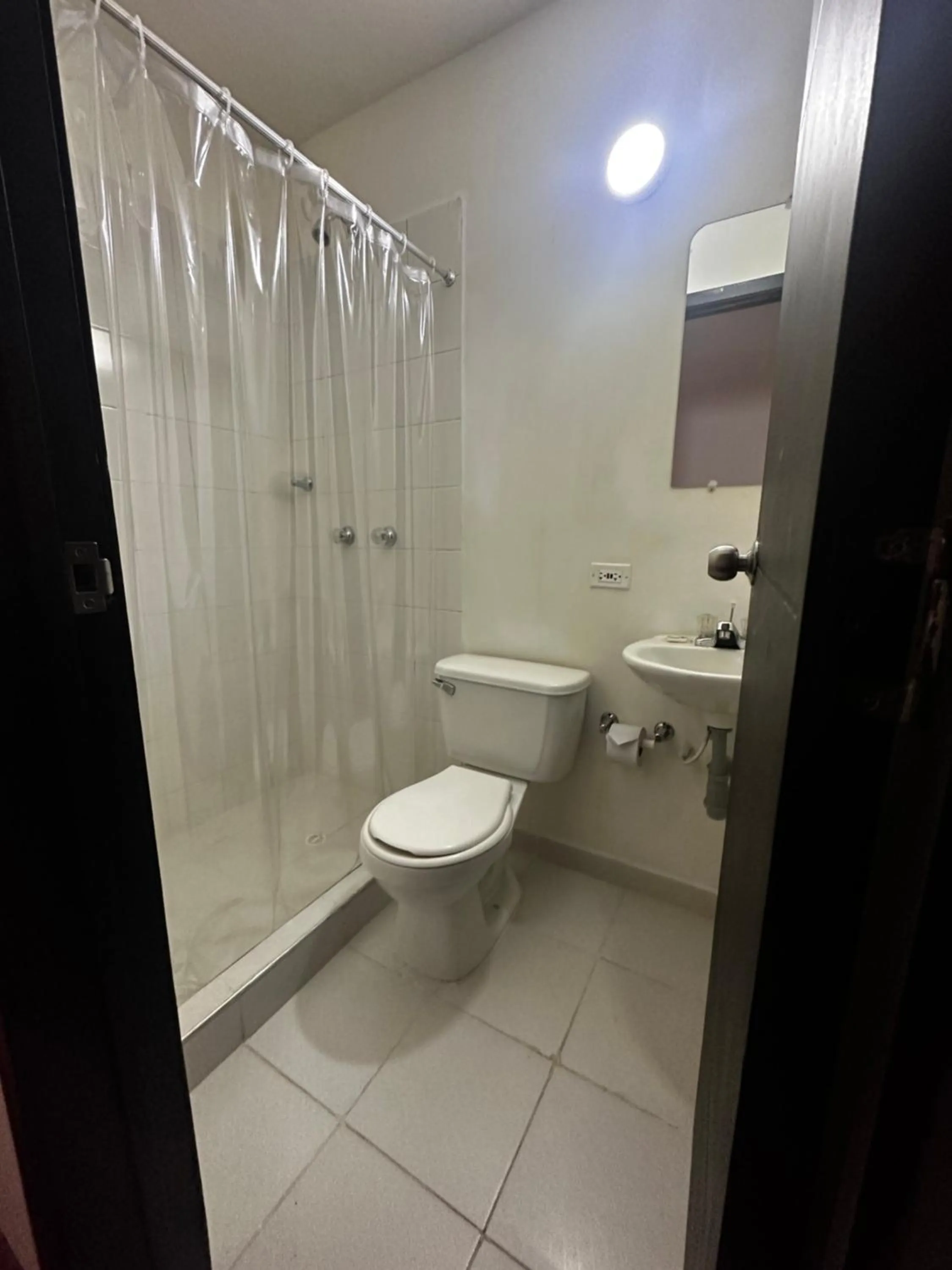 Shower in Hotel Artistico