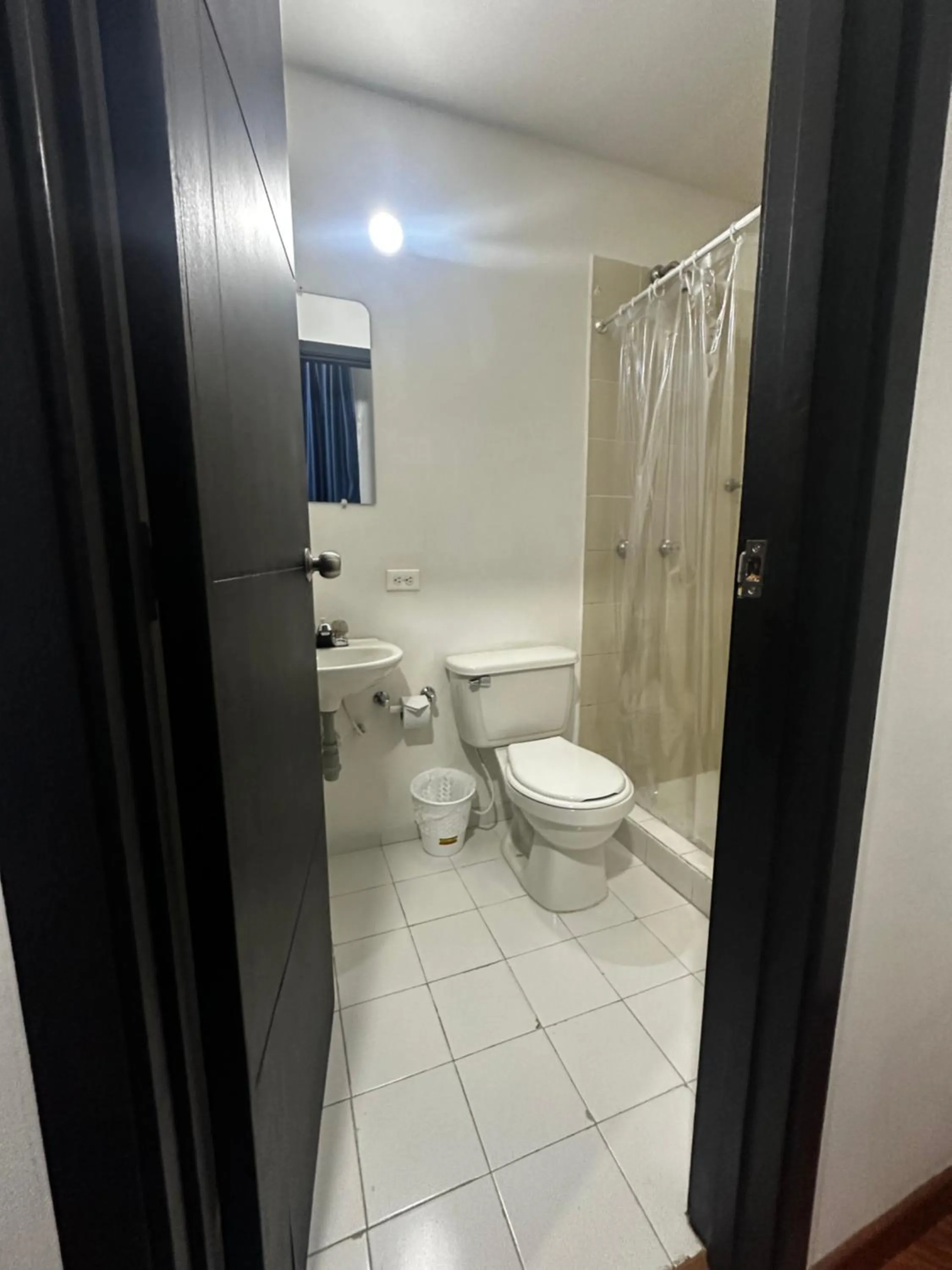 Shower in Hotel Artistico