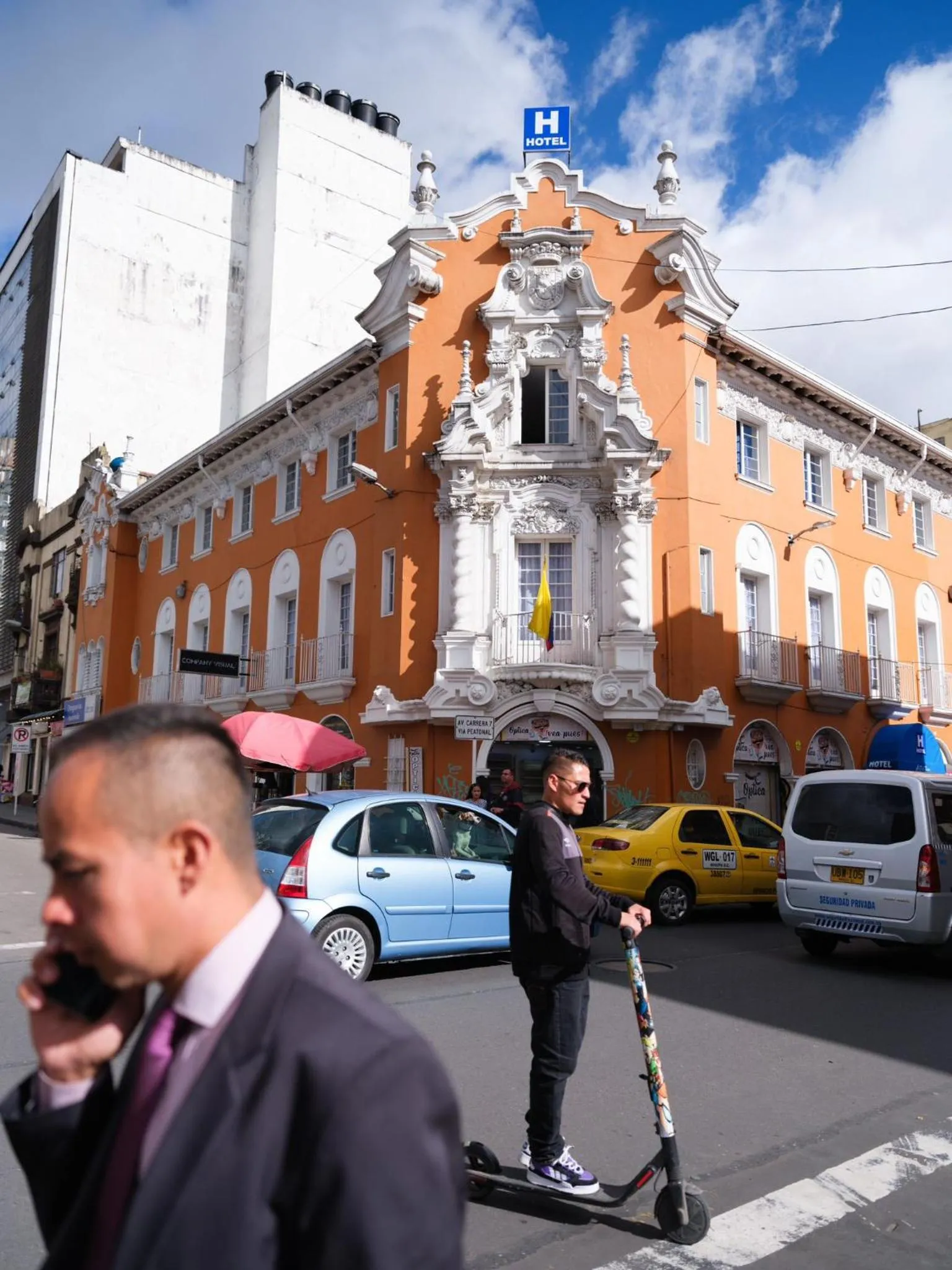 Budget Twin Room in Hotel Artistico