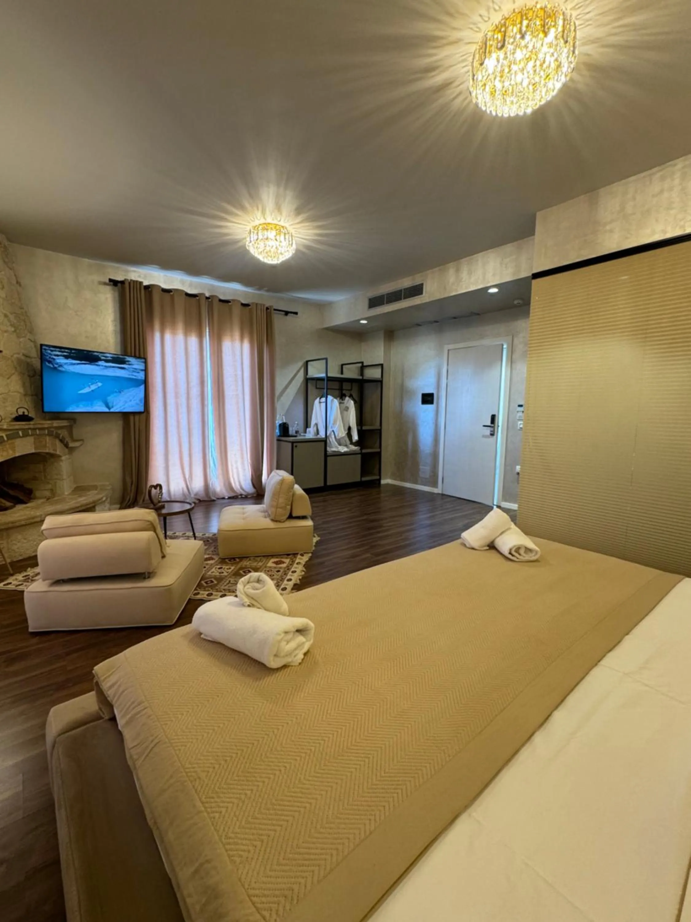 Bed in Festim Villa Hotel