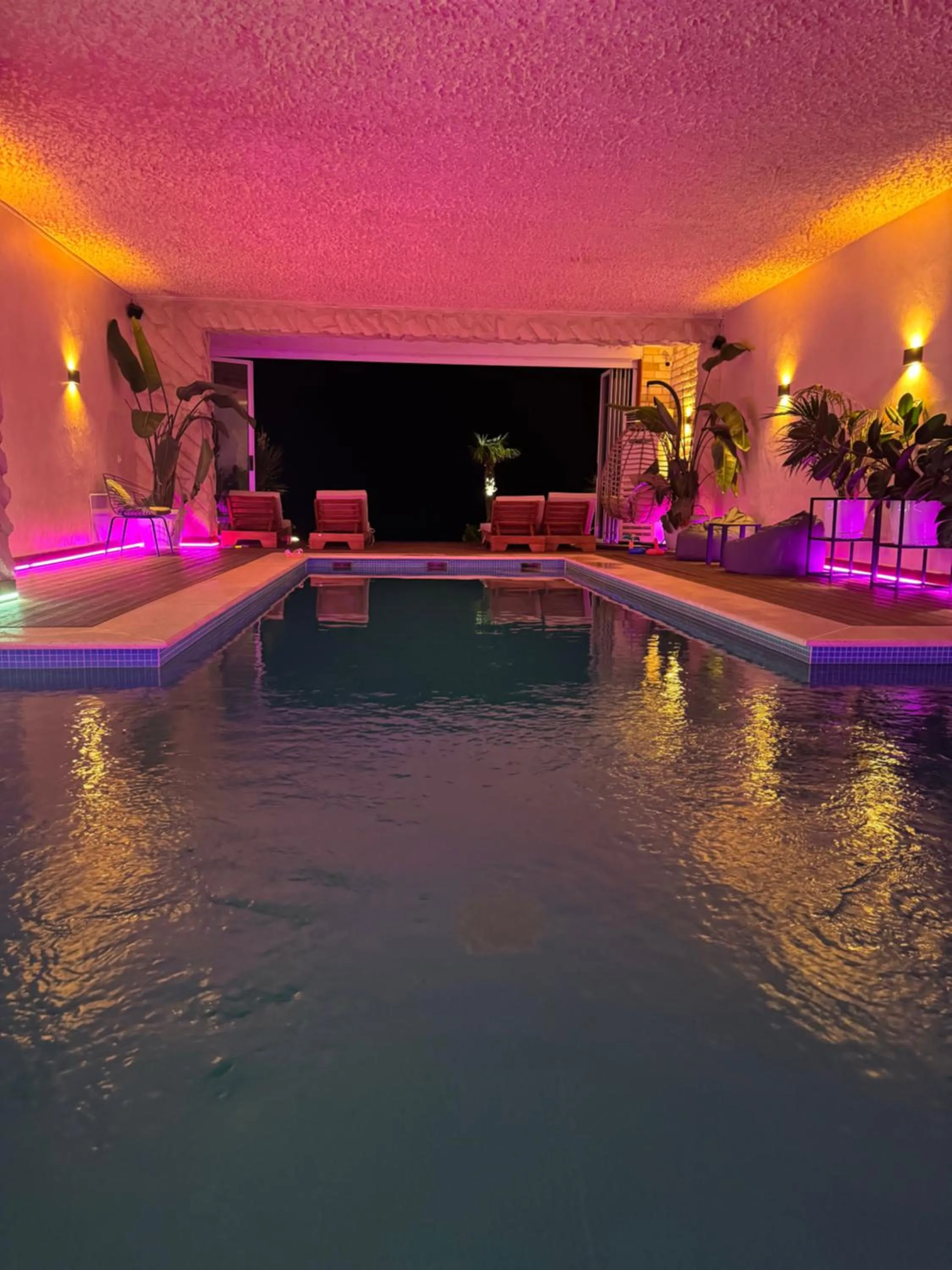 Pool view in Festim Villa Hotel