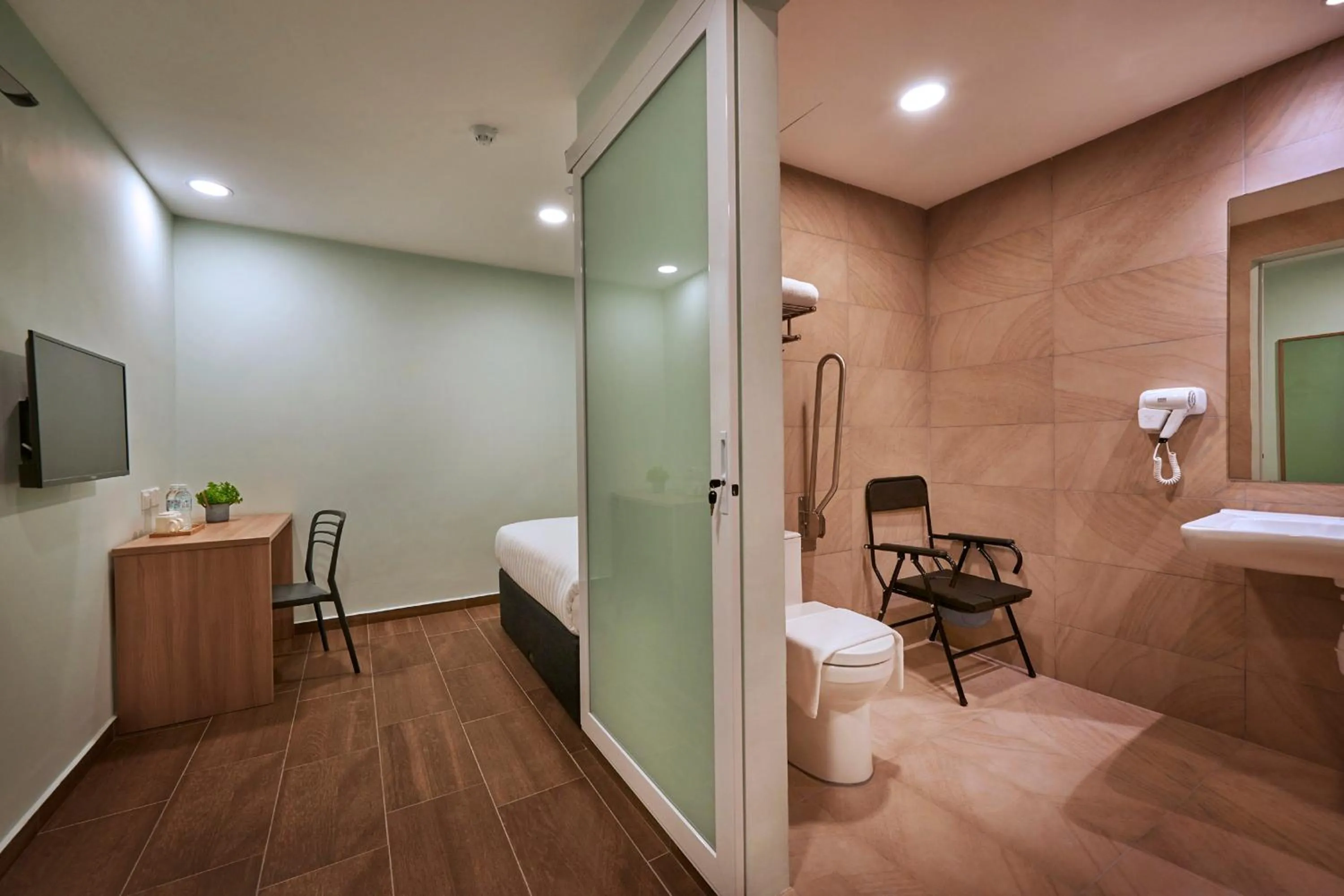 Bed in ZONE Hotels, Eco Grandeur