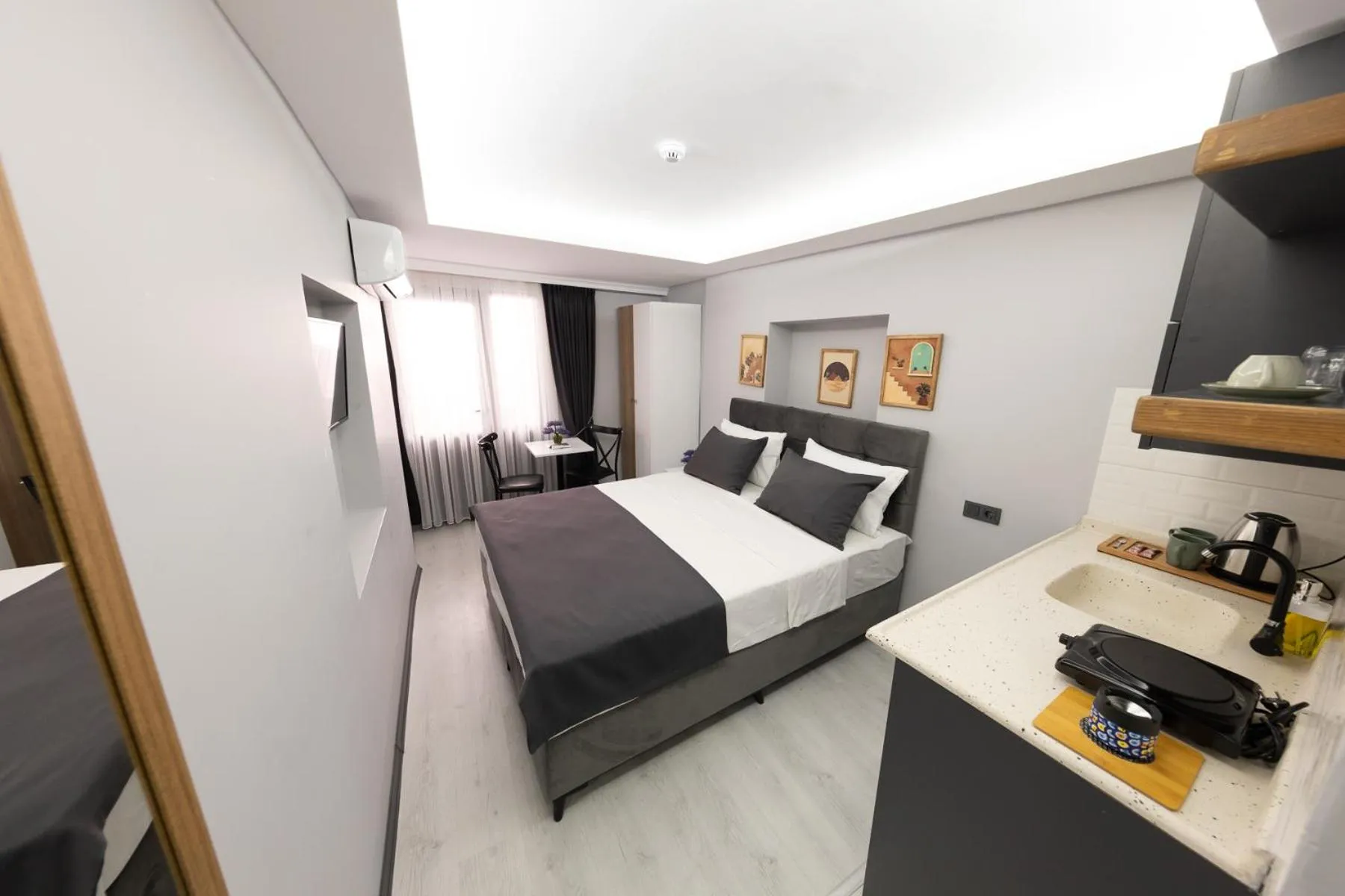 Bed in AYA LANGA HOTeL