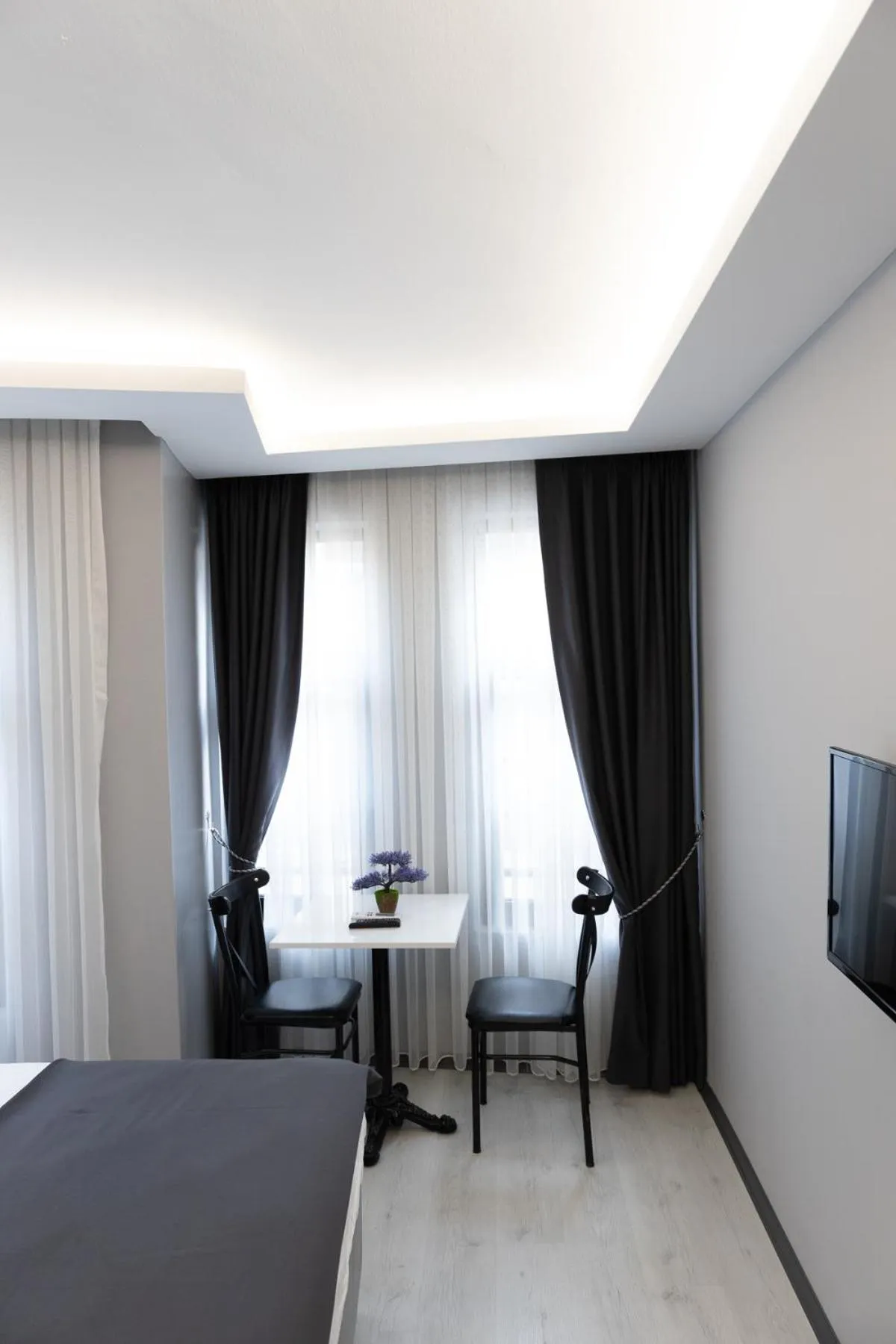 TV and multimedia in AYA LANGA HOTeL