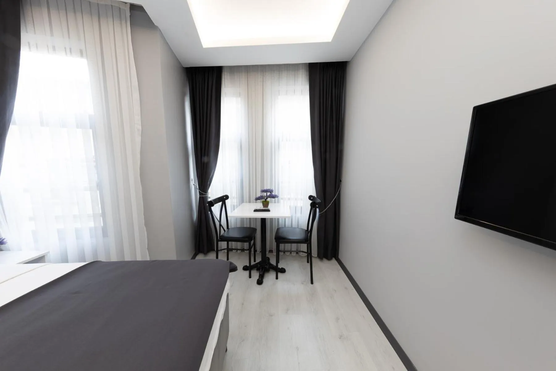 Bed in AYA LANGA HOTeL