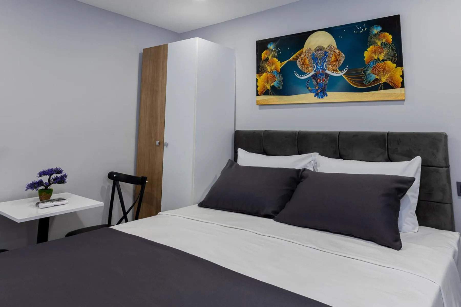 Bed in AYA LANGA HOTeL