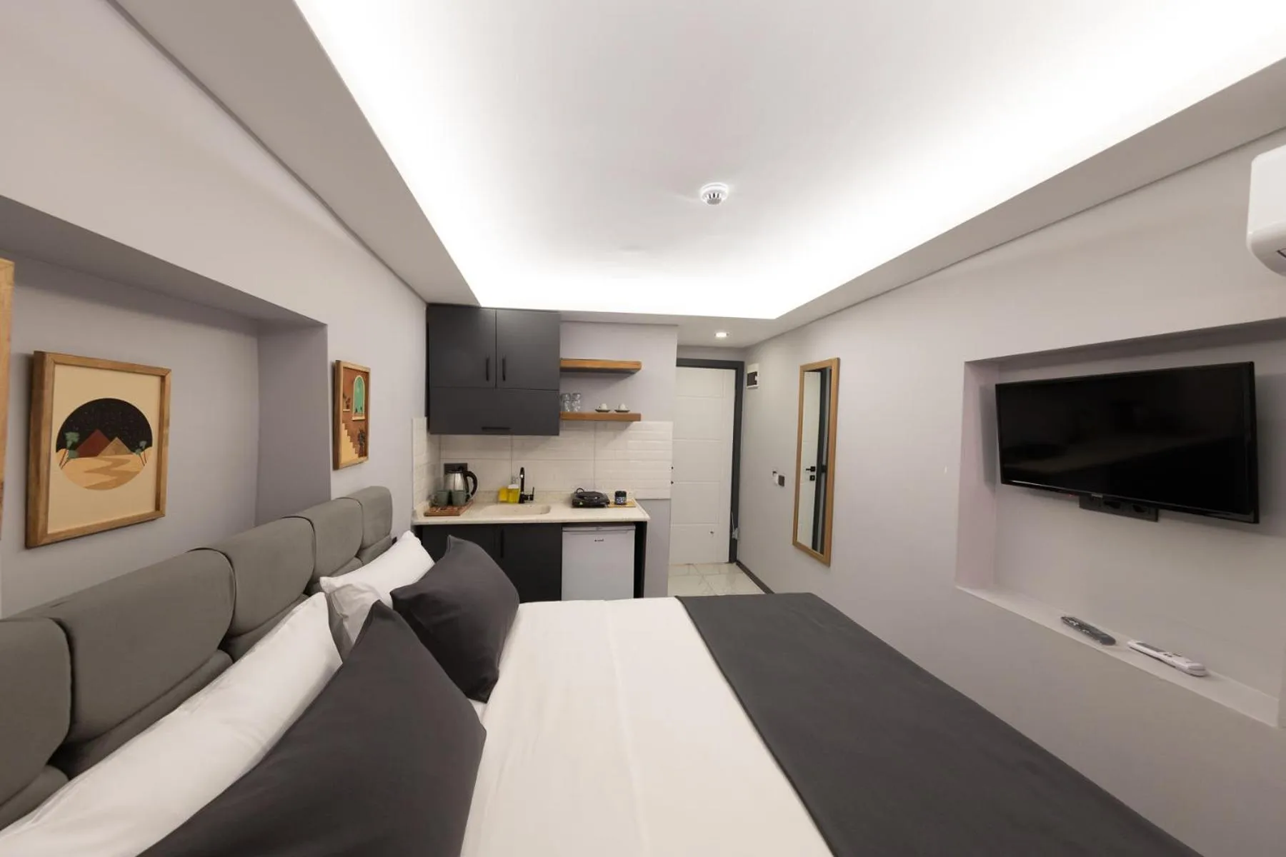 Bed in AYA LANGA HOTeL