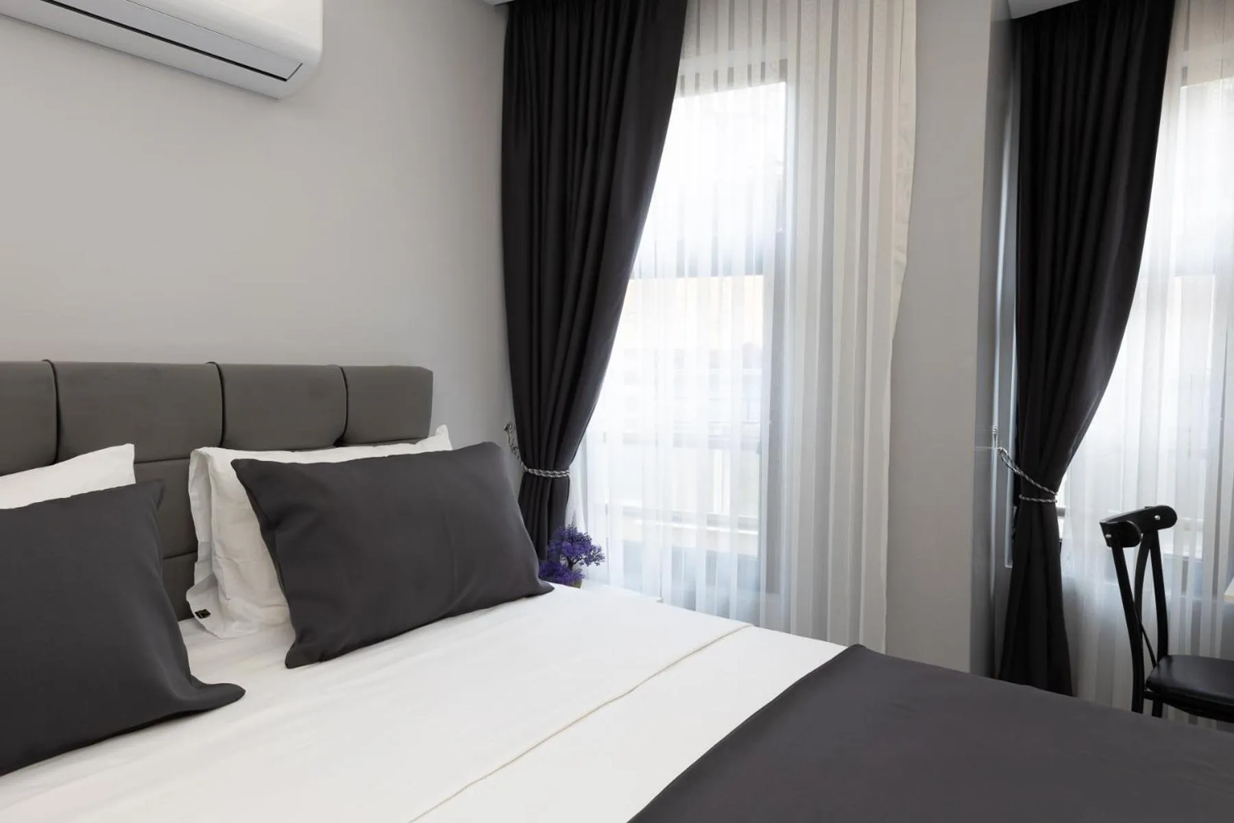 Photo of the whole room in AYA LANGA HOTeL