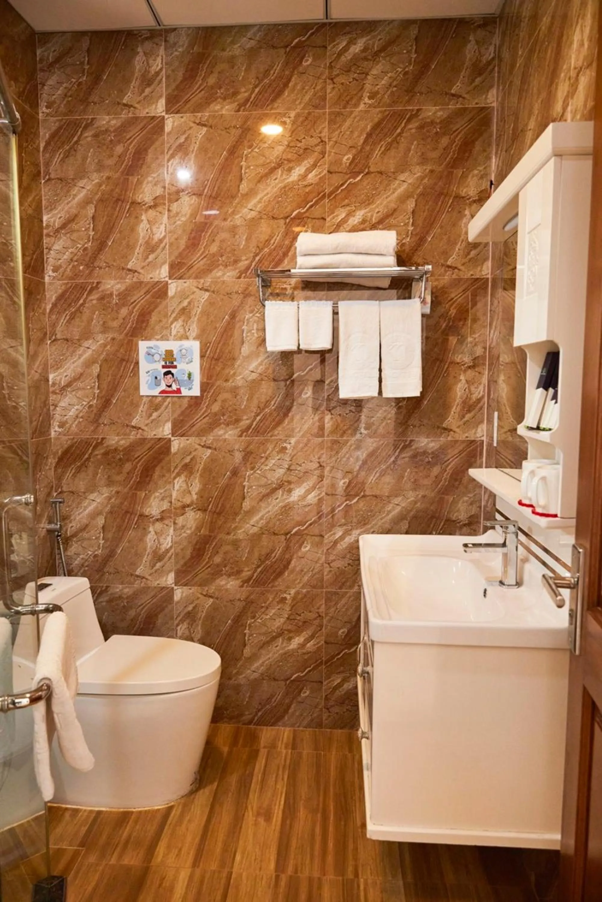 Shower in Khang Thịnh Hotel Long Thành