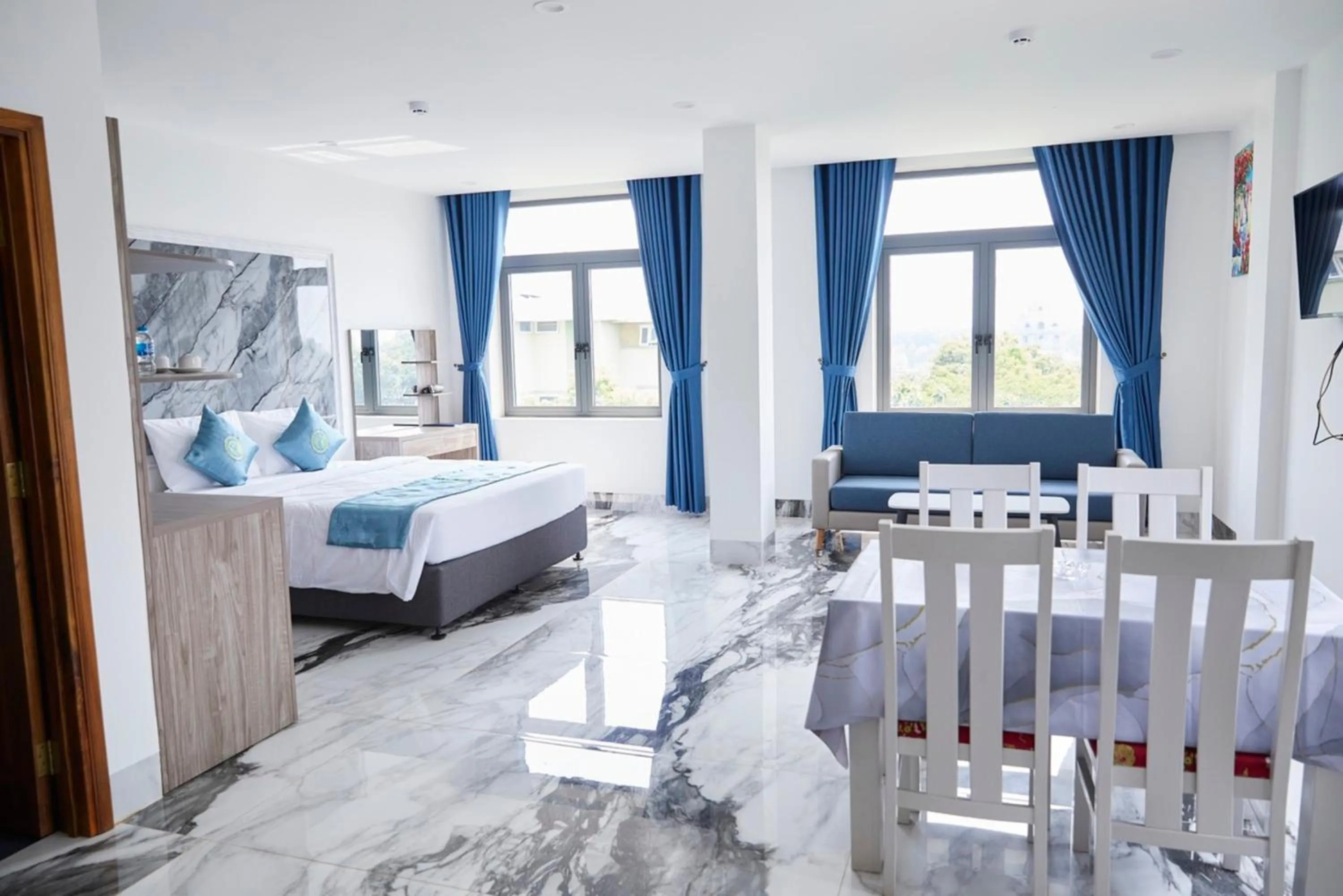 Bedroom in Khang Thịnh Hotel Long Thành