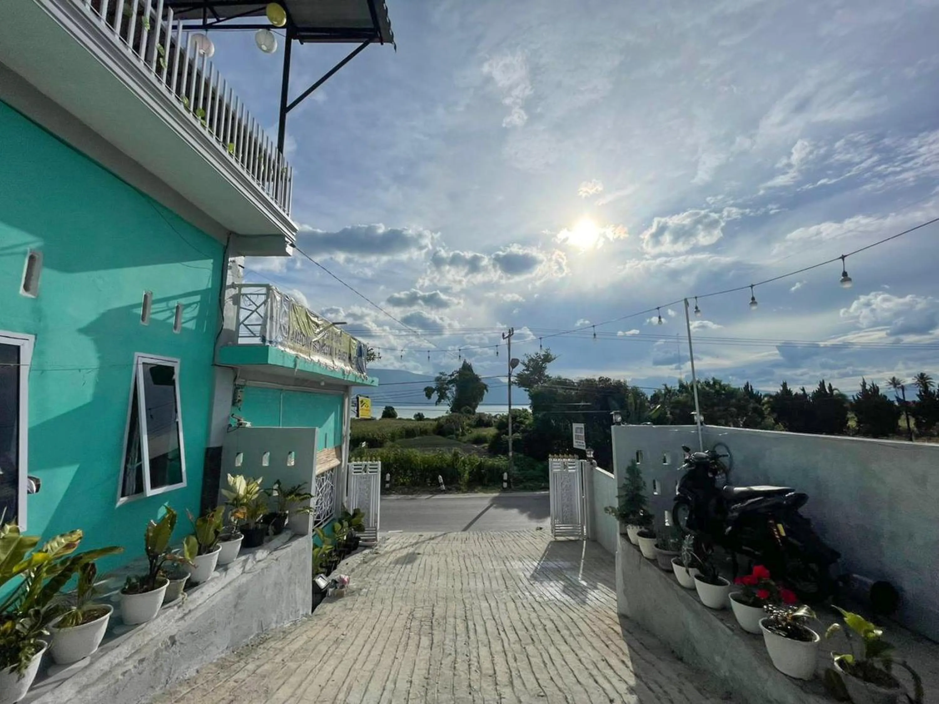 Property building in Antony Homestay near Pantai Pasir Putih Parbaba Mitra RedDoorz