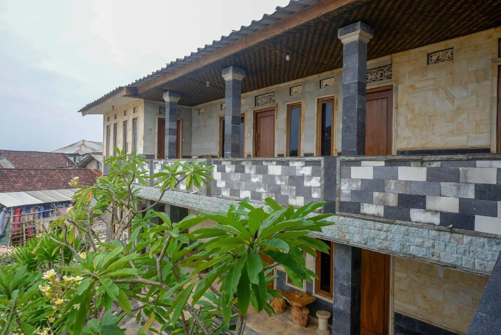 Property building in Hotel Kampoeng Drini RedPartner