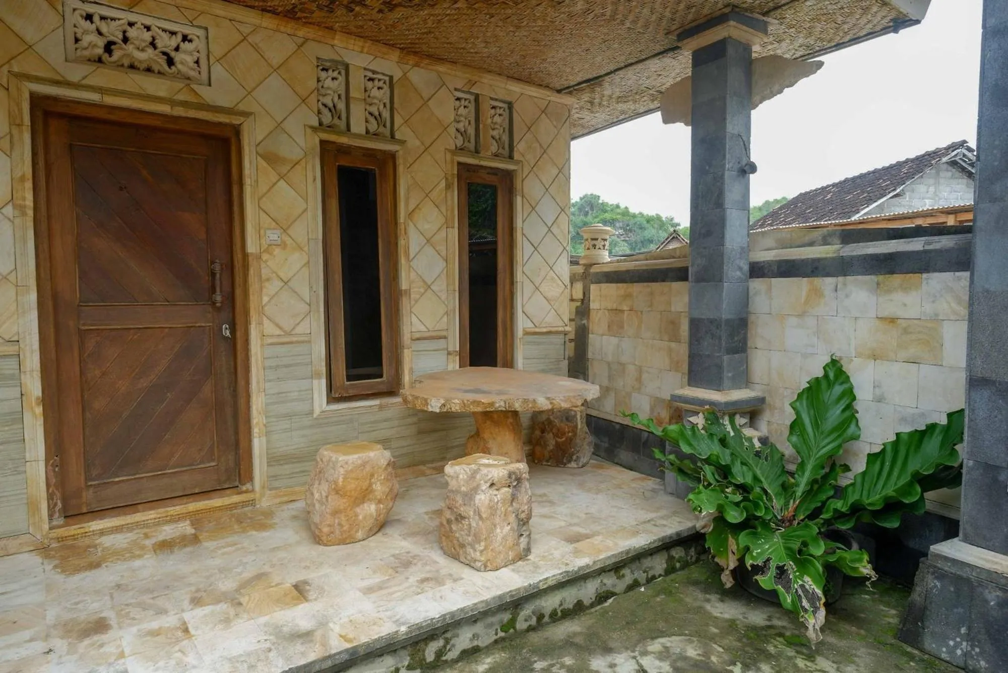 Patio in Hotel Kampoeng Drini RedPartner