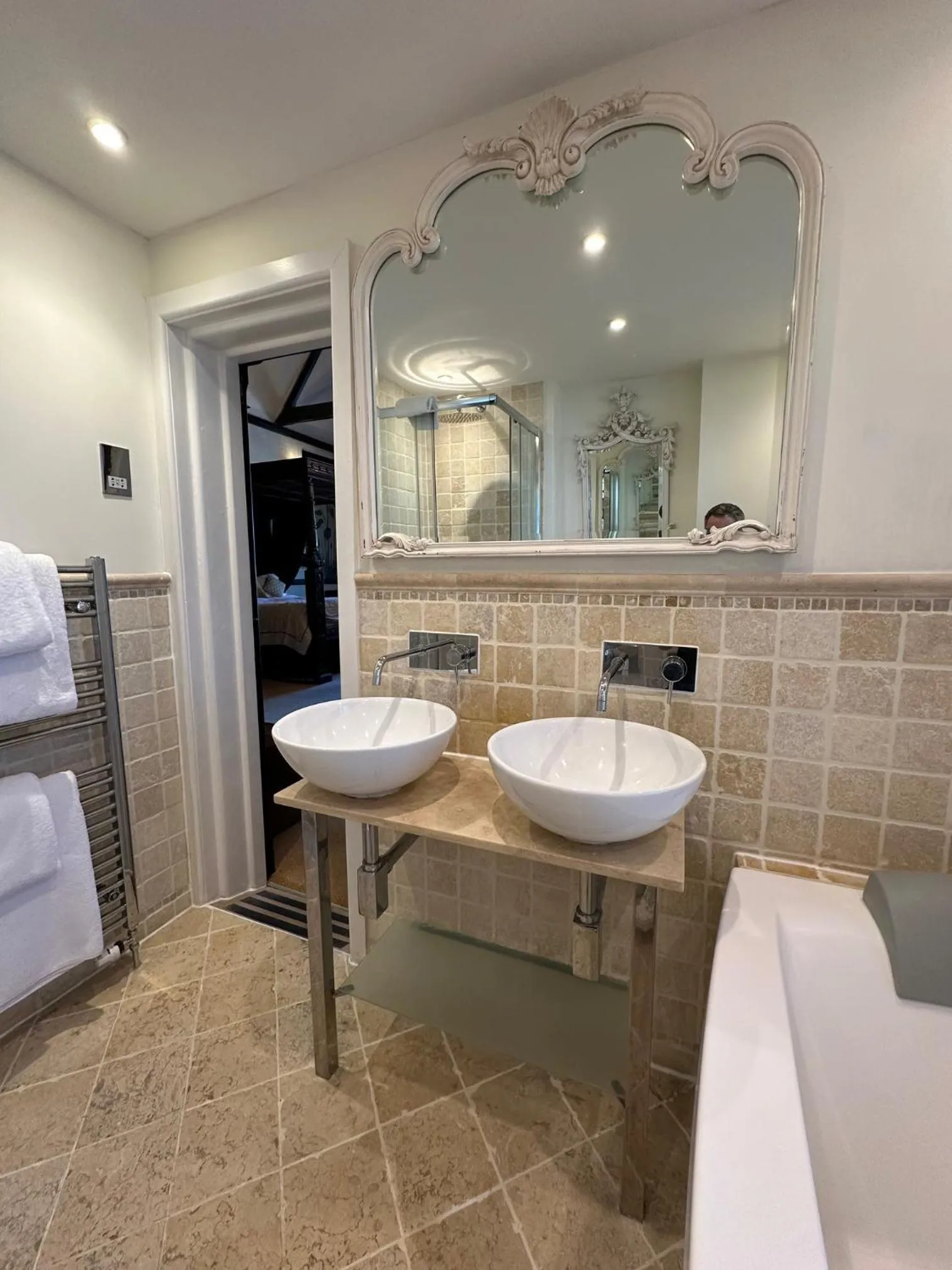 Bathroom in Langtry Manor Hotel