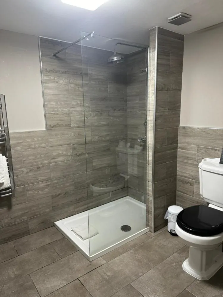 Bathroom in Langtry Manor Hotel