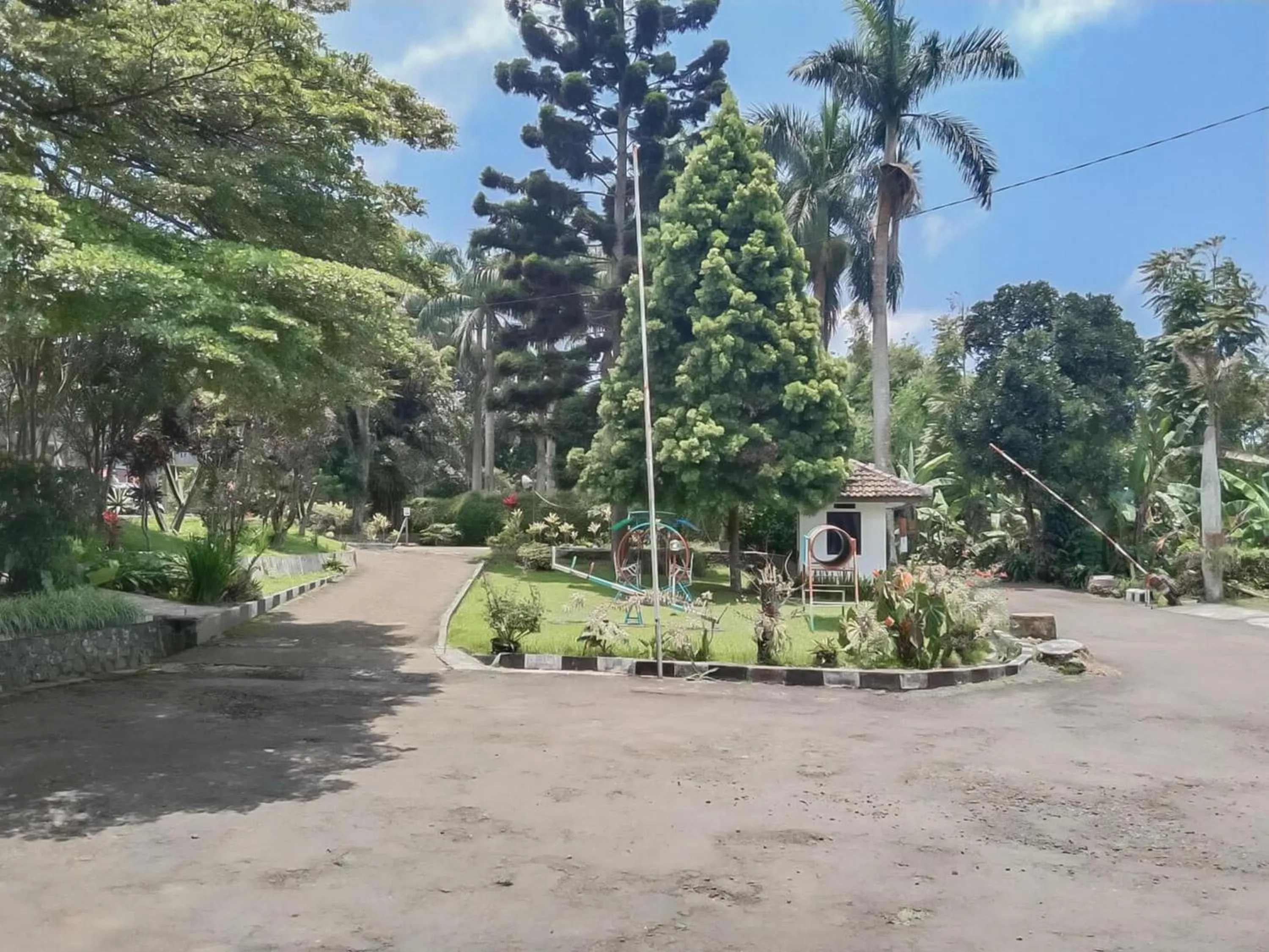 Property building in Villa Anyelir Yustik Mitra RedDoorz