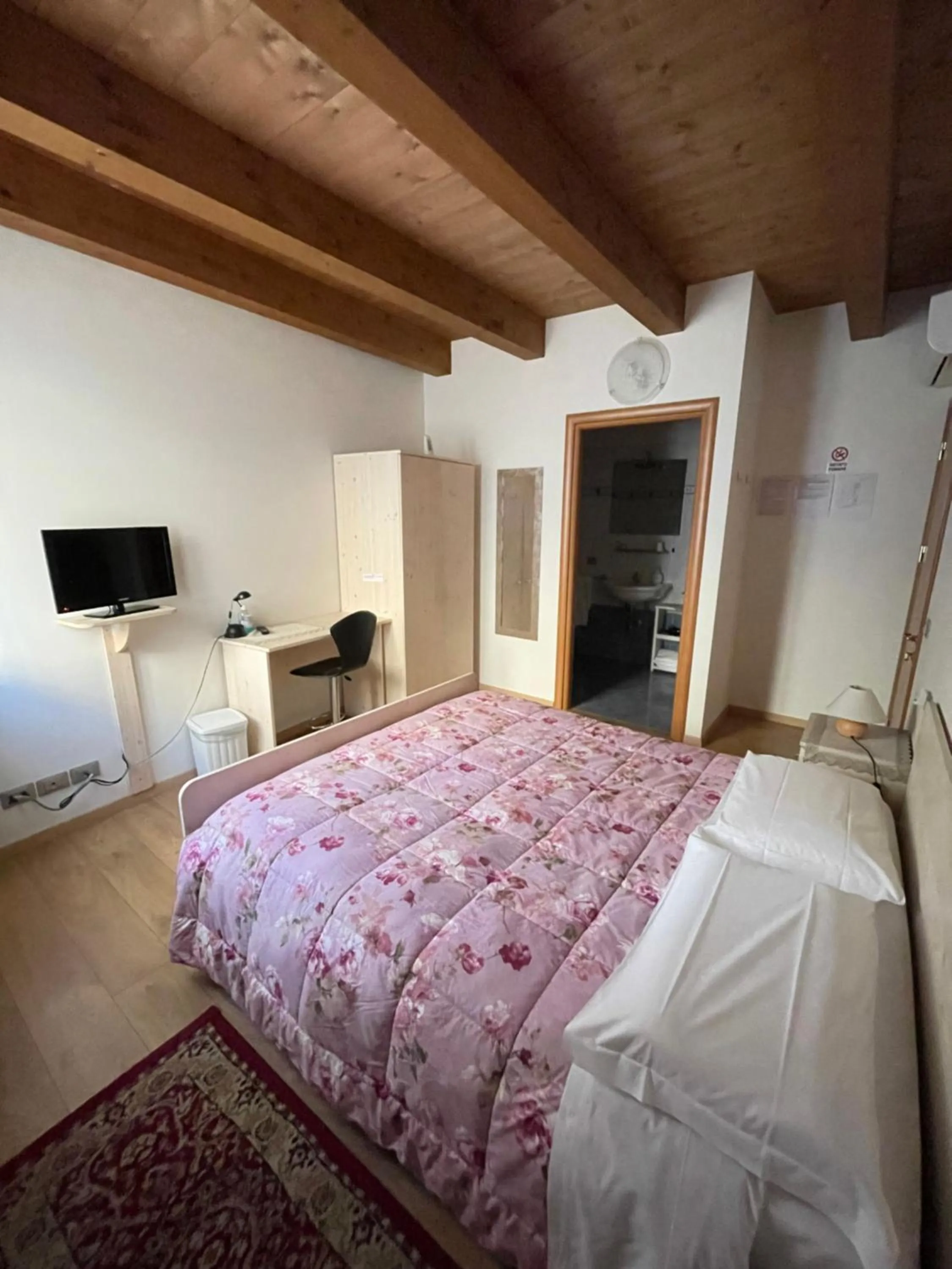 Bedroom in La Casa del Sogno