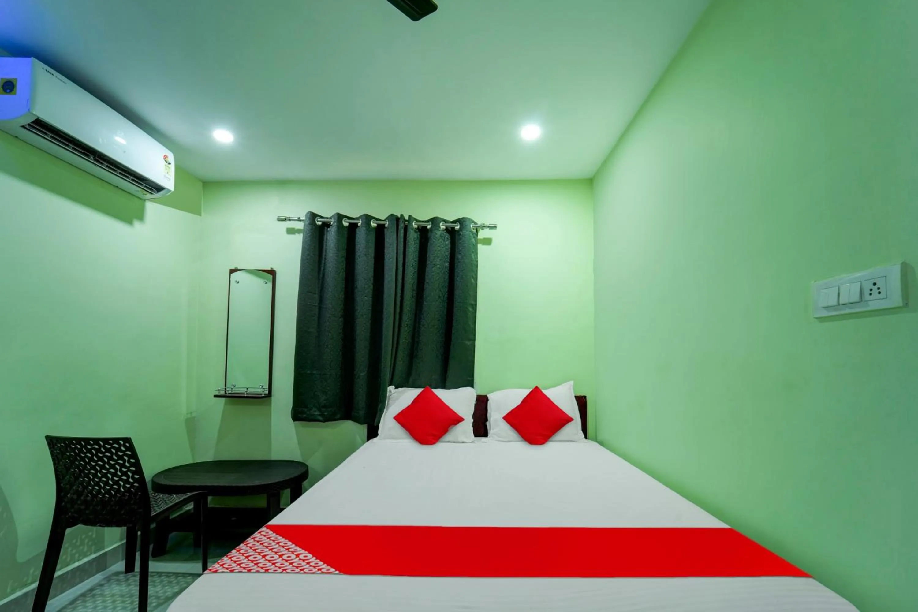 Bedroom in HOTEL O BHAGMATI GARDEN GUEST HOUSE