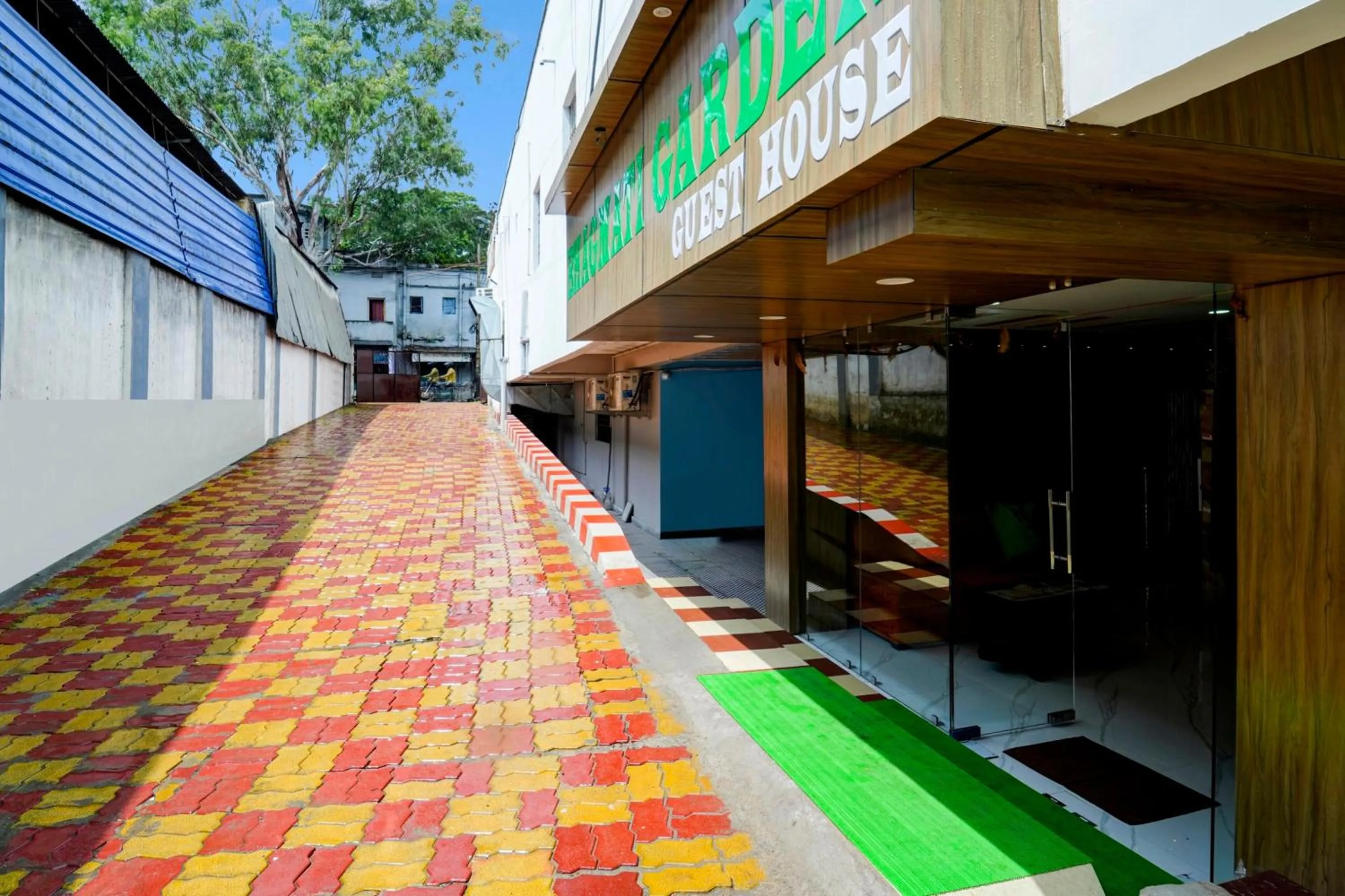 Facade/entrance in HOTEL O BHAGMATI GARDEN GUEST HOUSE