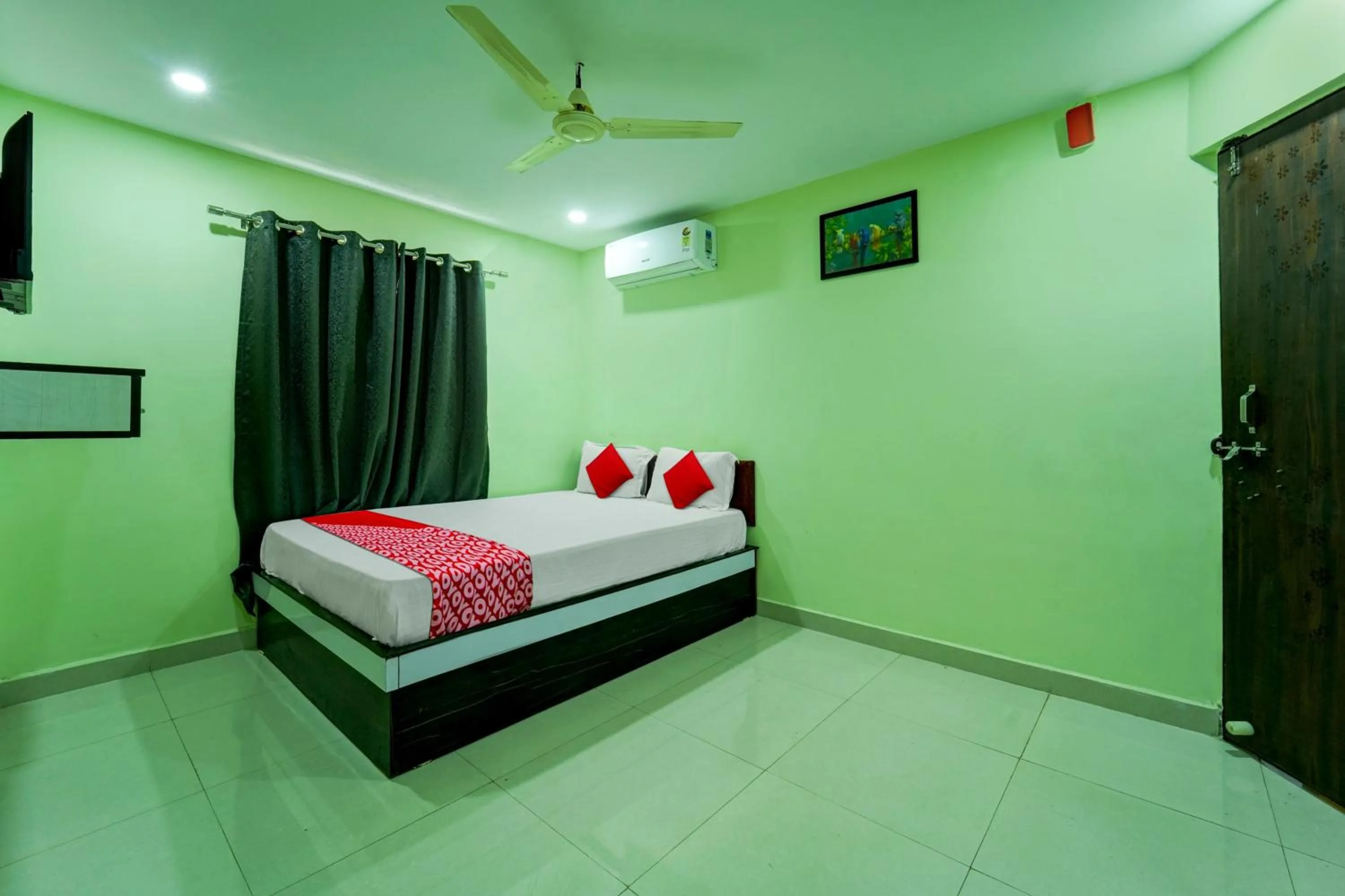 Bedroom in HOTEL O BHAGMATI GARDEN GUEST HOUSE