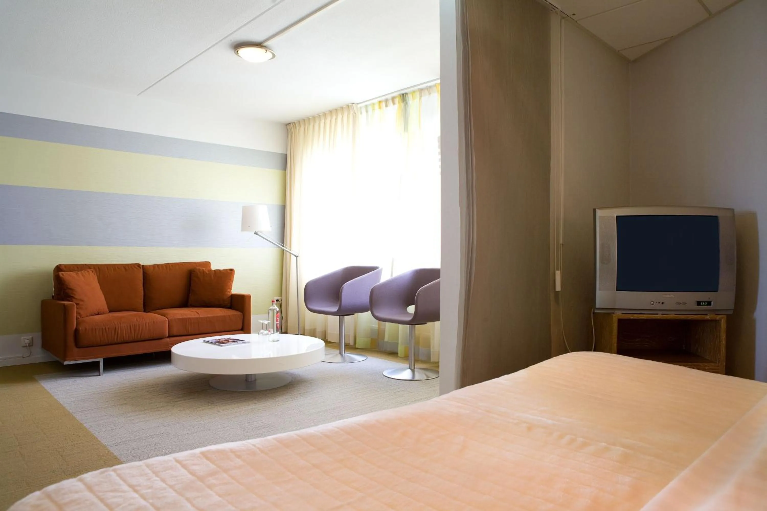 Photo of the whole room, Seating Area in Fletcher Hotel Restaurant Carlton