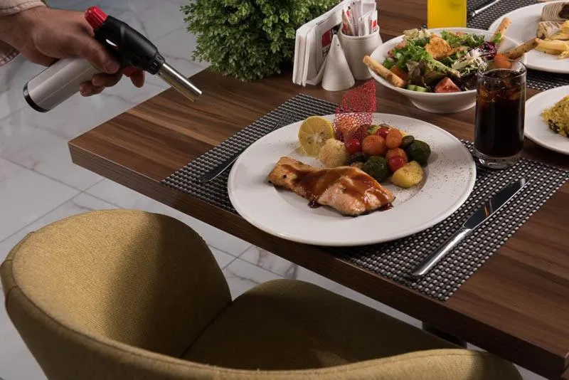 Restaurant/places to eat in İbos Hotels Izmir