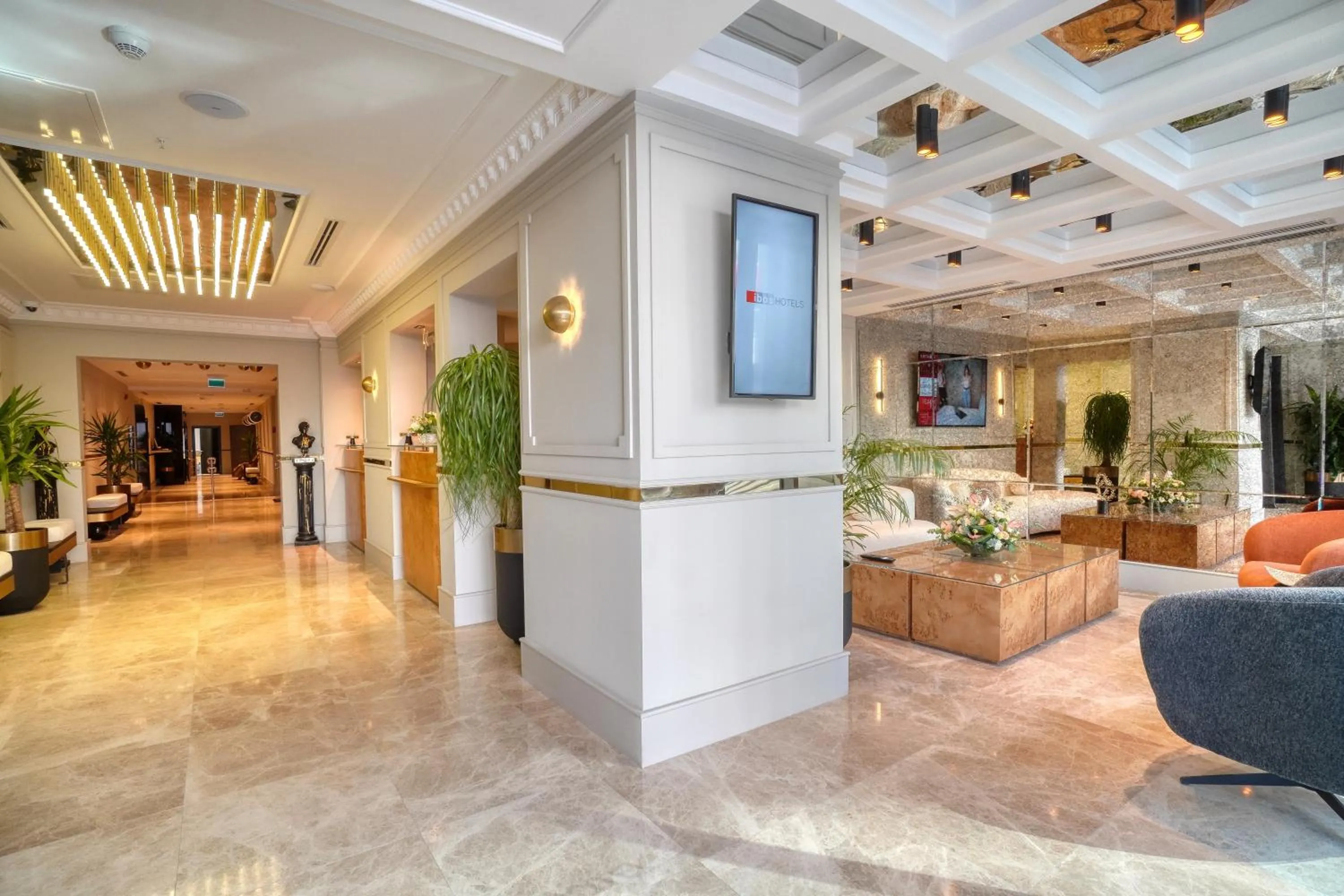 TV and multimedia in İbos Hotels Izmir