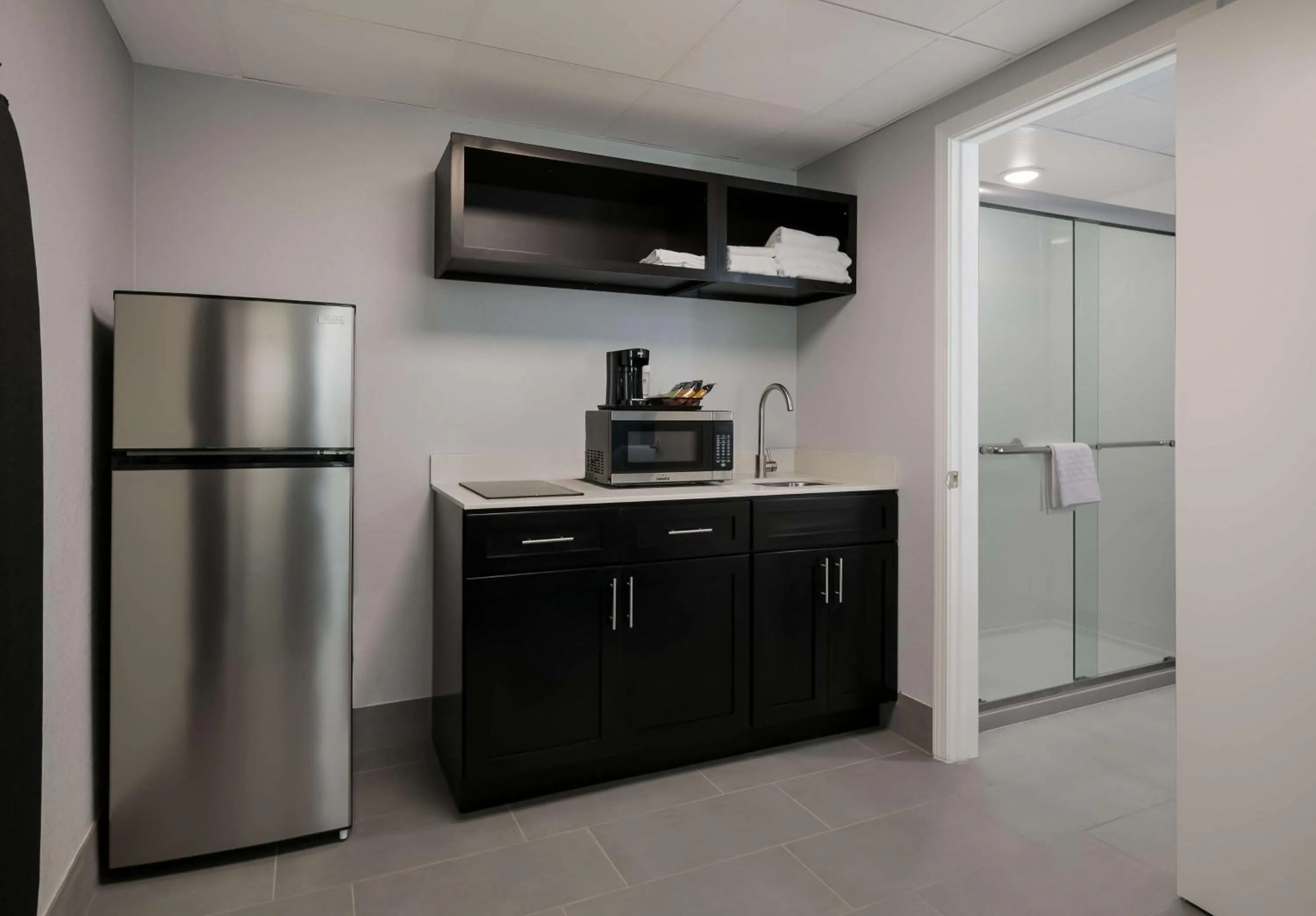 Kitchen or kitchenette in SureStay Plus by Best Western Pigeon Forge