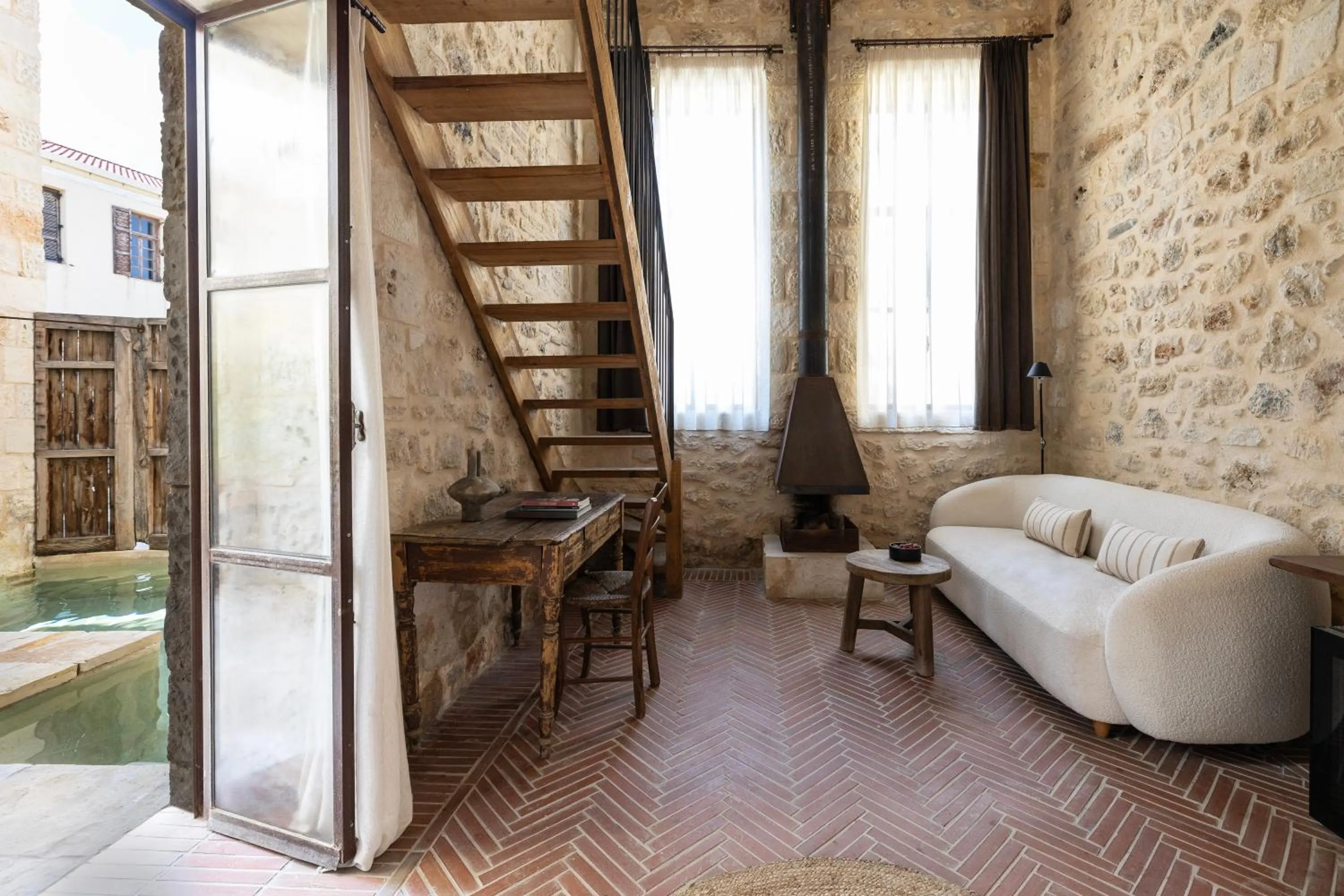 Seating area in Amalen Suites Adults Only