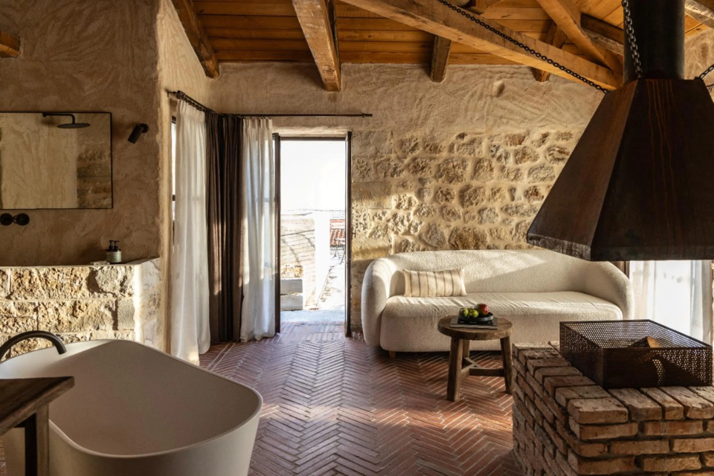 Bathroom, Bed in Amalen Suites Adults Only