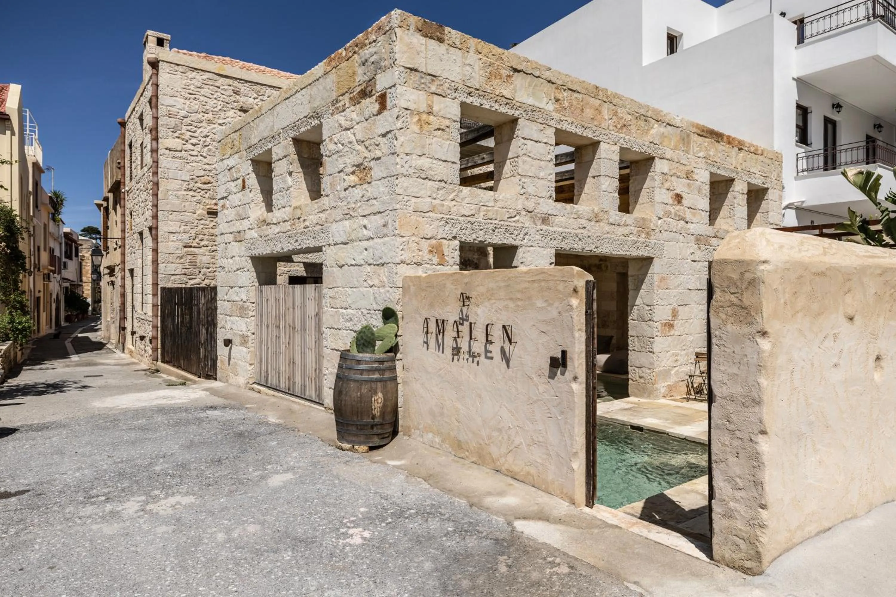 Property building in Amalen Suites Adults Only