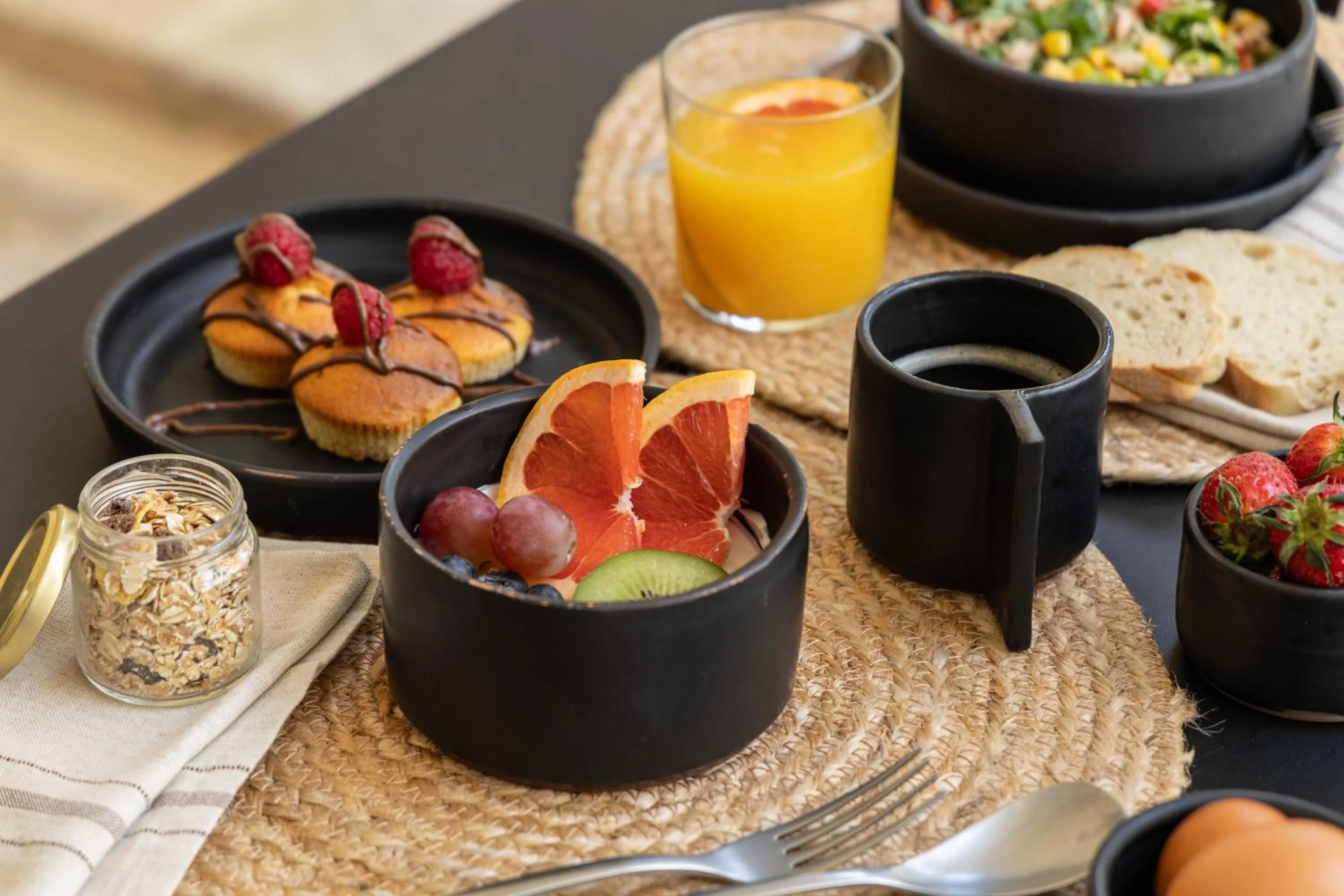 Food in Amalen Suites Adults Only