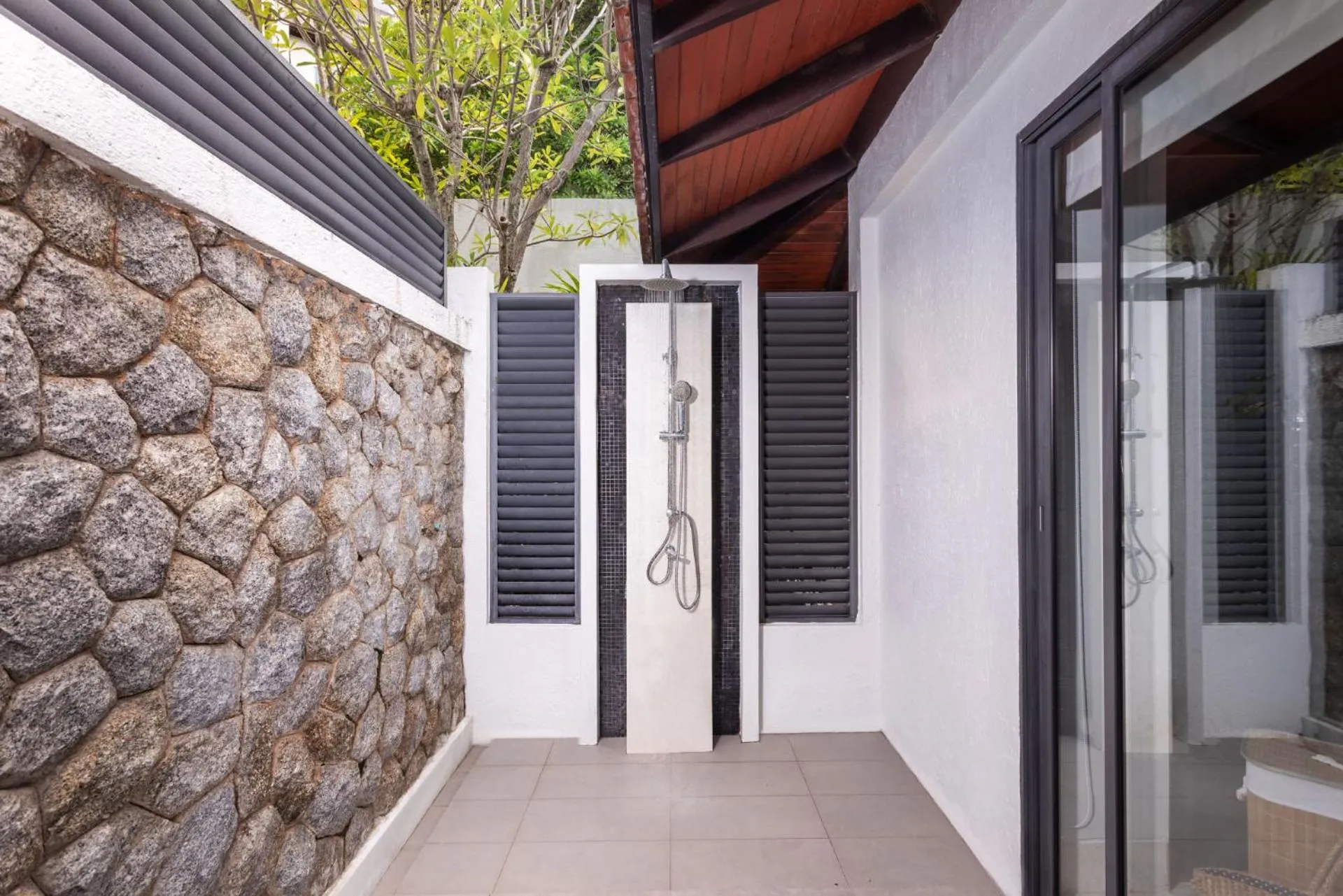 Shower in Villa La Prana
