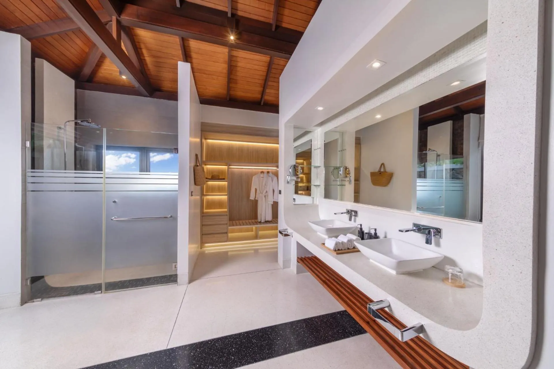 Shower in Villa La Prana