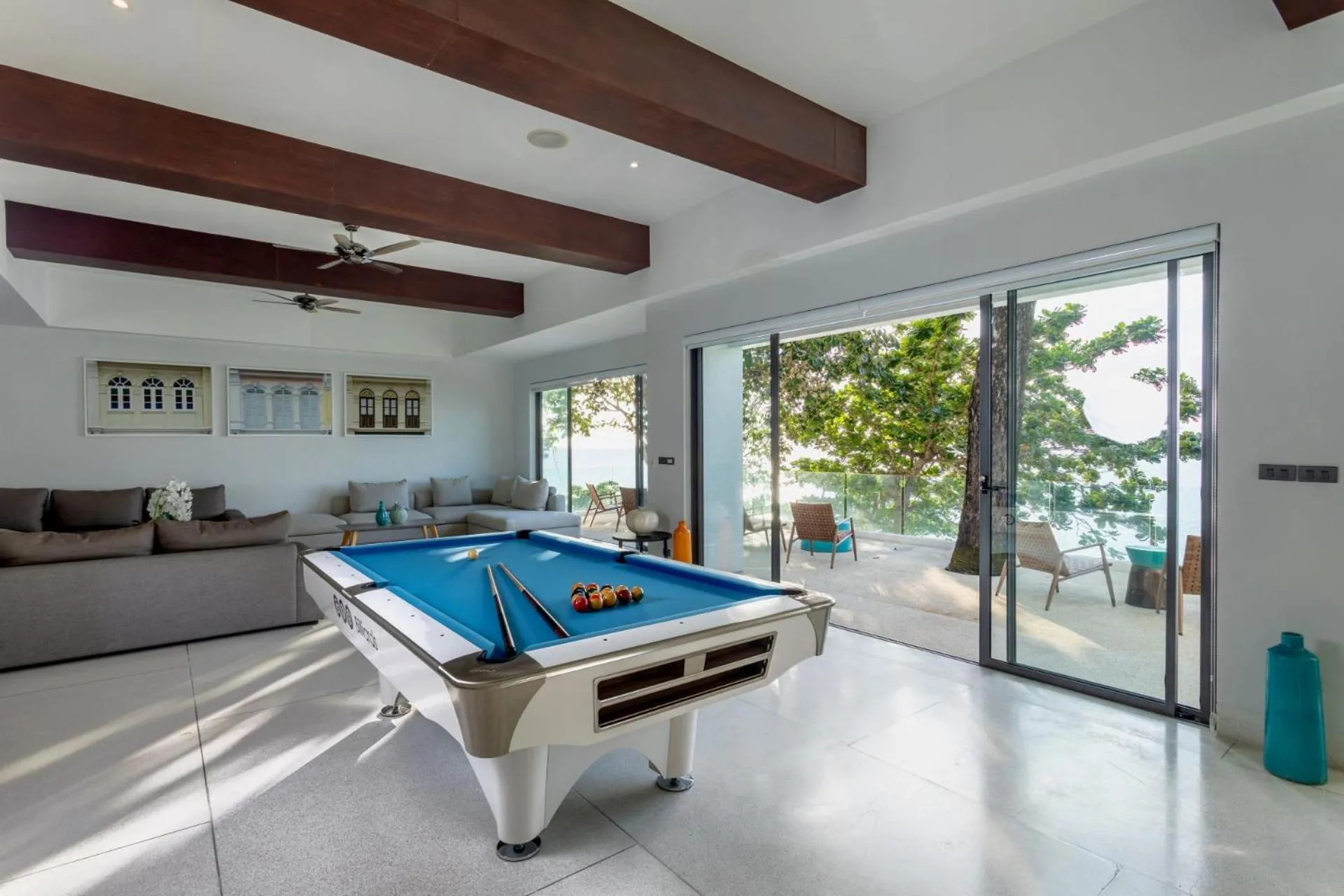 Billiard in Villa La Prana