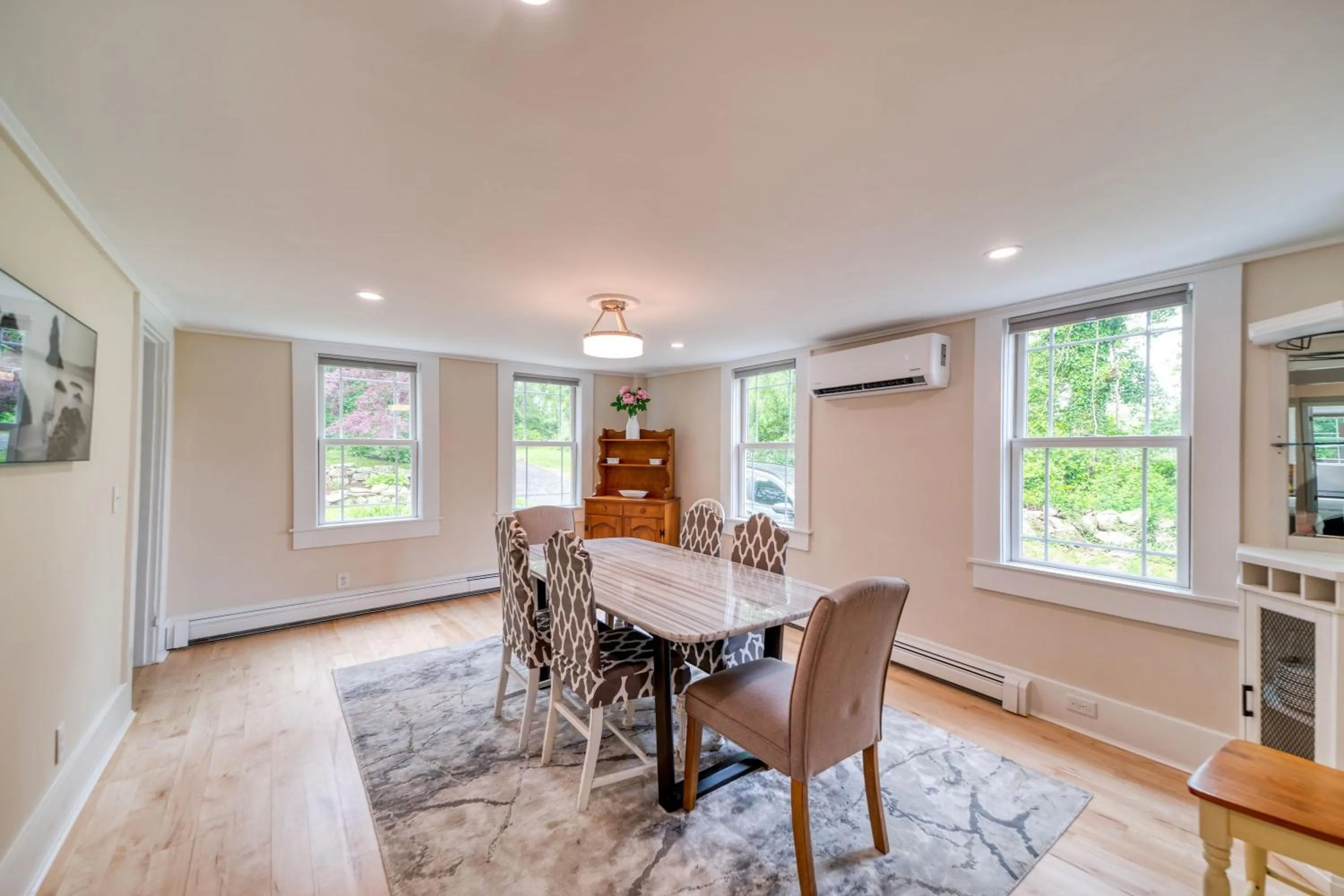 3 Bedroom Cape House by Leavetown Vacations