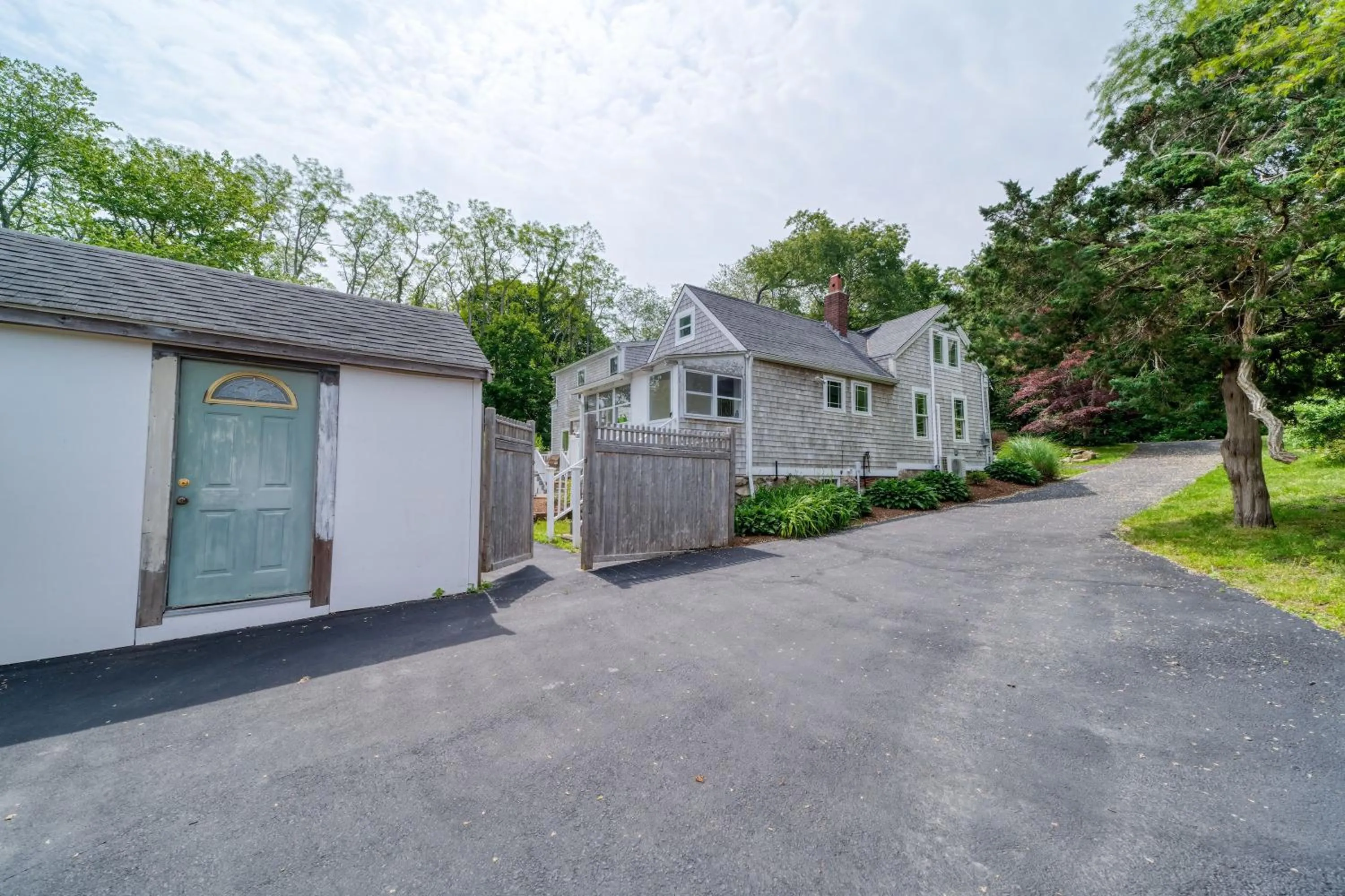 3 Bedroom Cape House by Leavetown Vacations