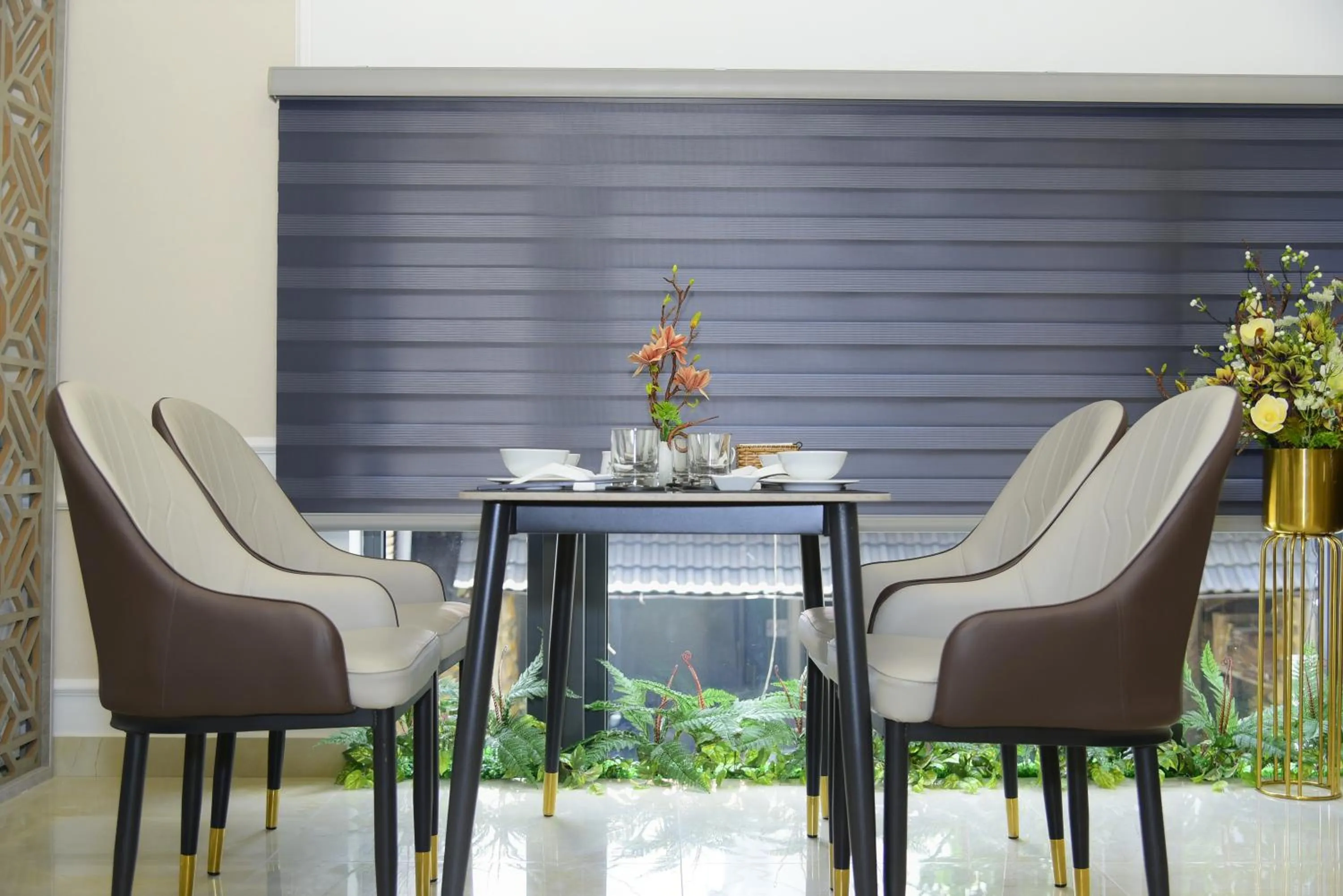 Restaurant/places to eat in Hera Luxury Hotel