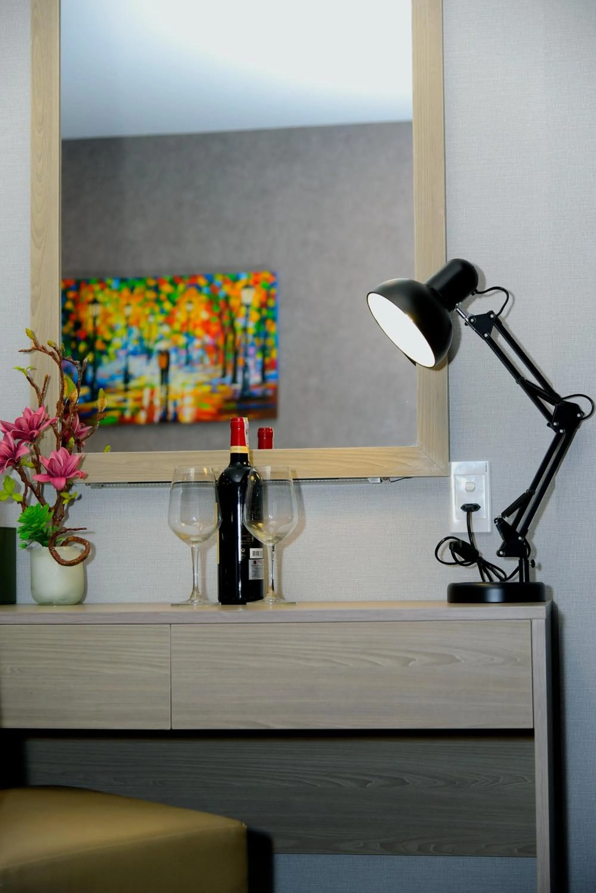 hair dresser in Hera Luxury Hotel