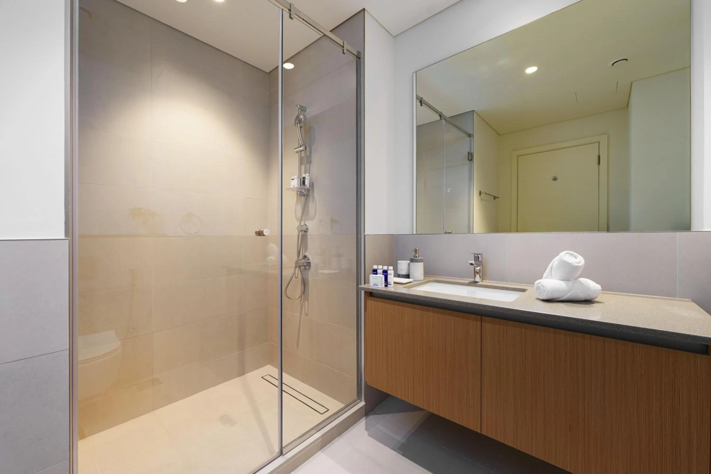 Shower in Maison Privee - Alluring Modern Apt in Dubai Creek Beach