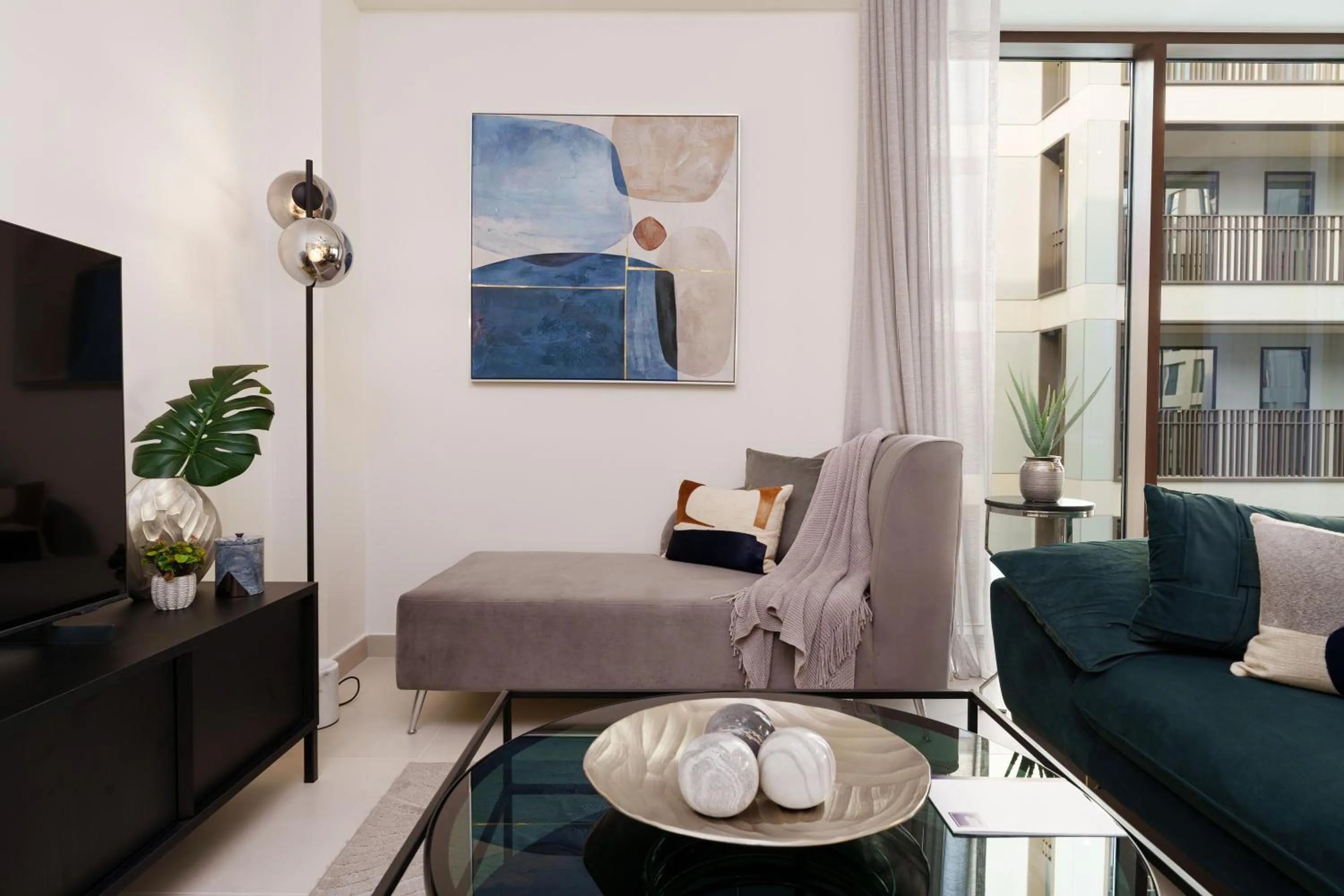 Living room in Maison Privee - Alluring Modern Apt in Dubai Creek Beach