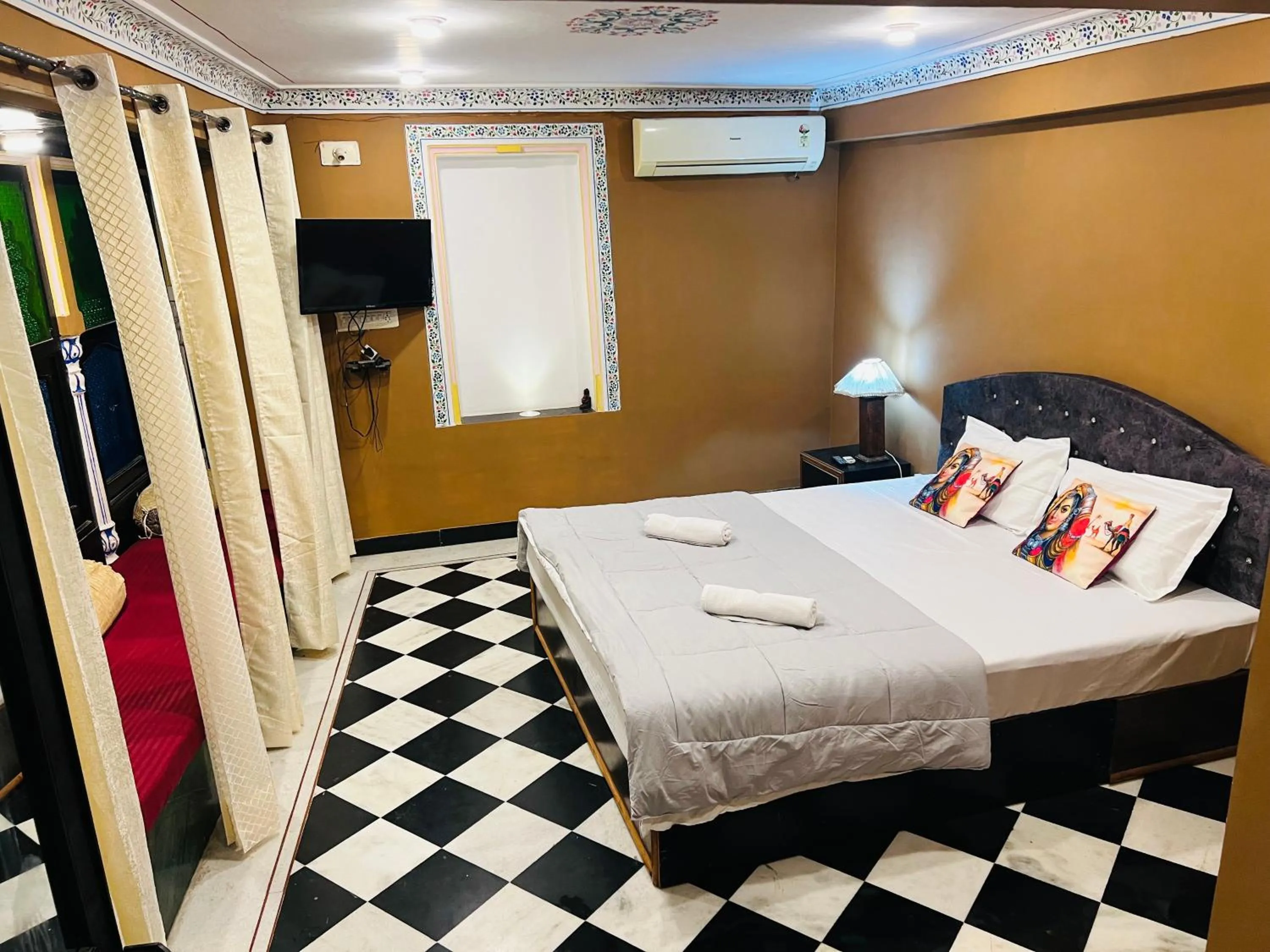 Bed in Mild Life Hostel Udaipur