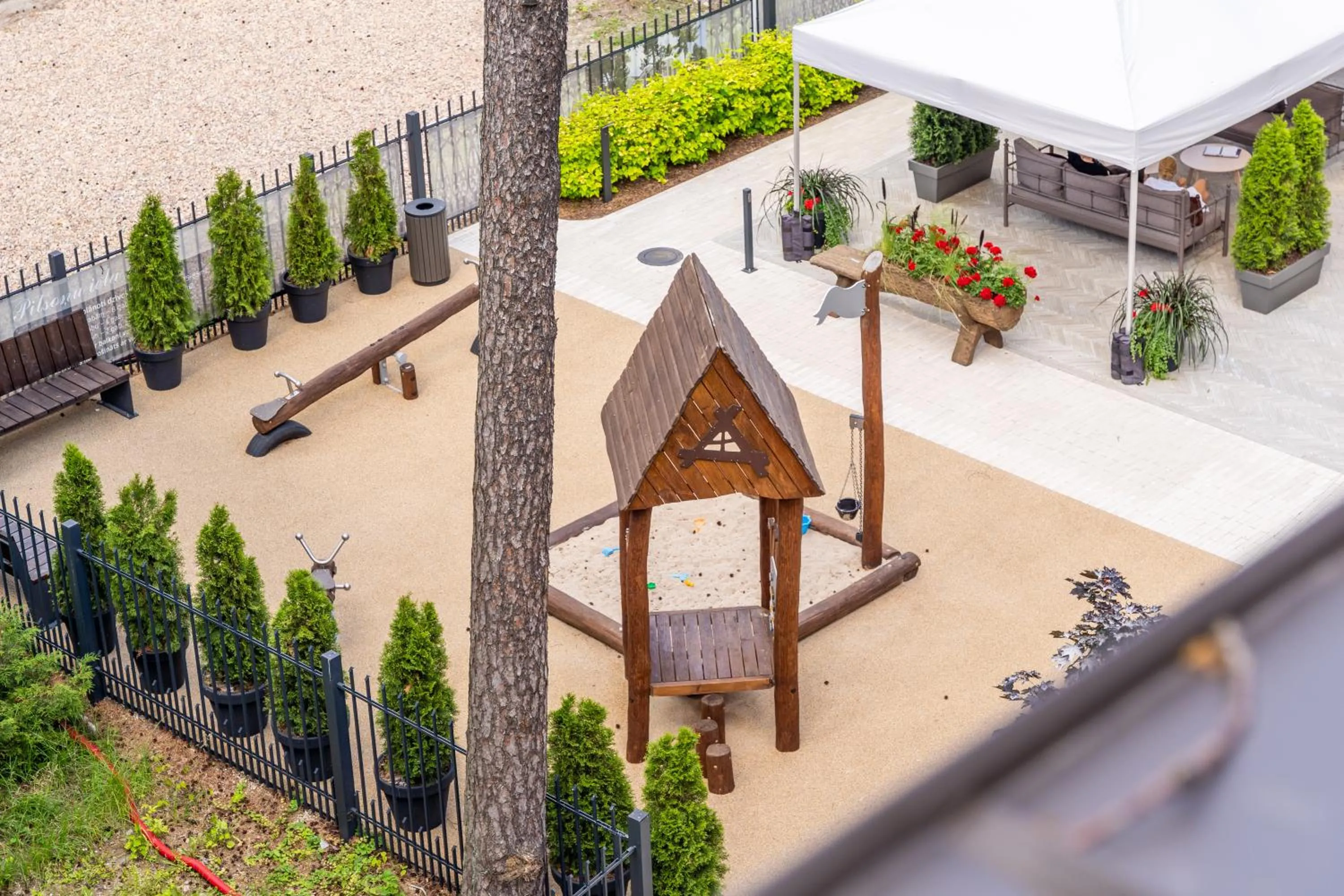 STORIES Design ApartHotel