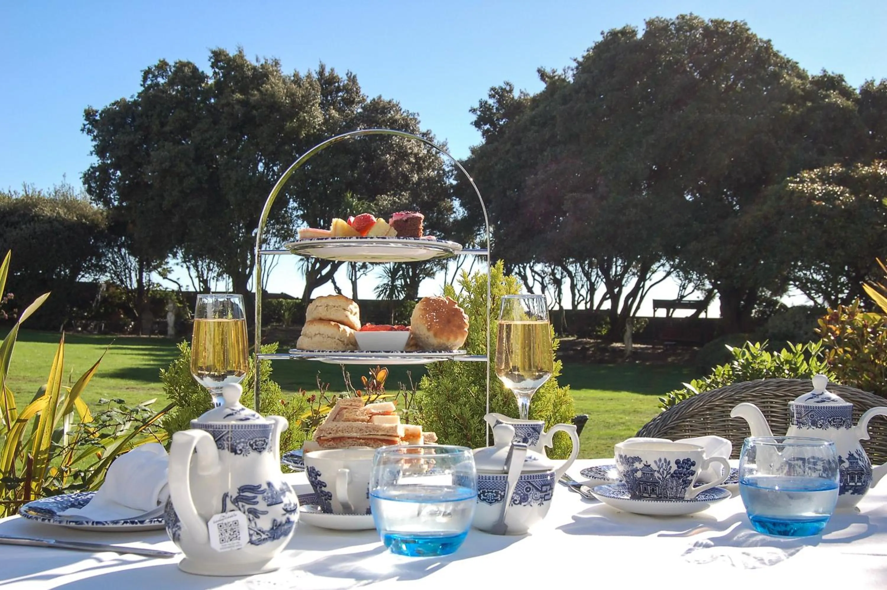 Food and drinks in Royal Bath Hotel Bournemouth