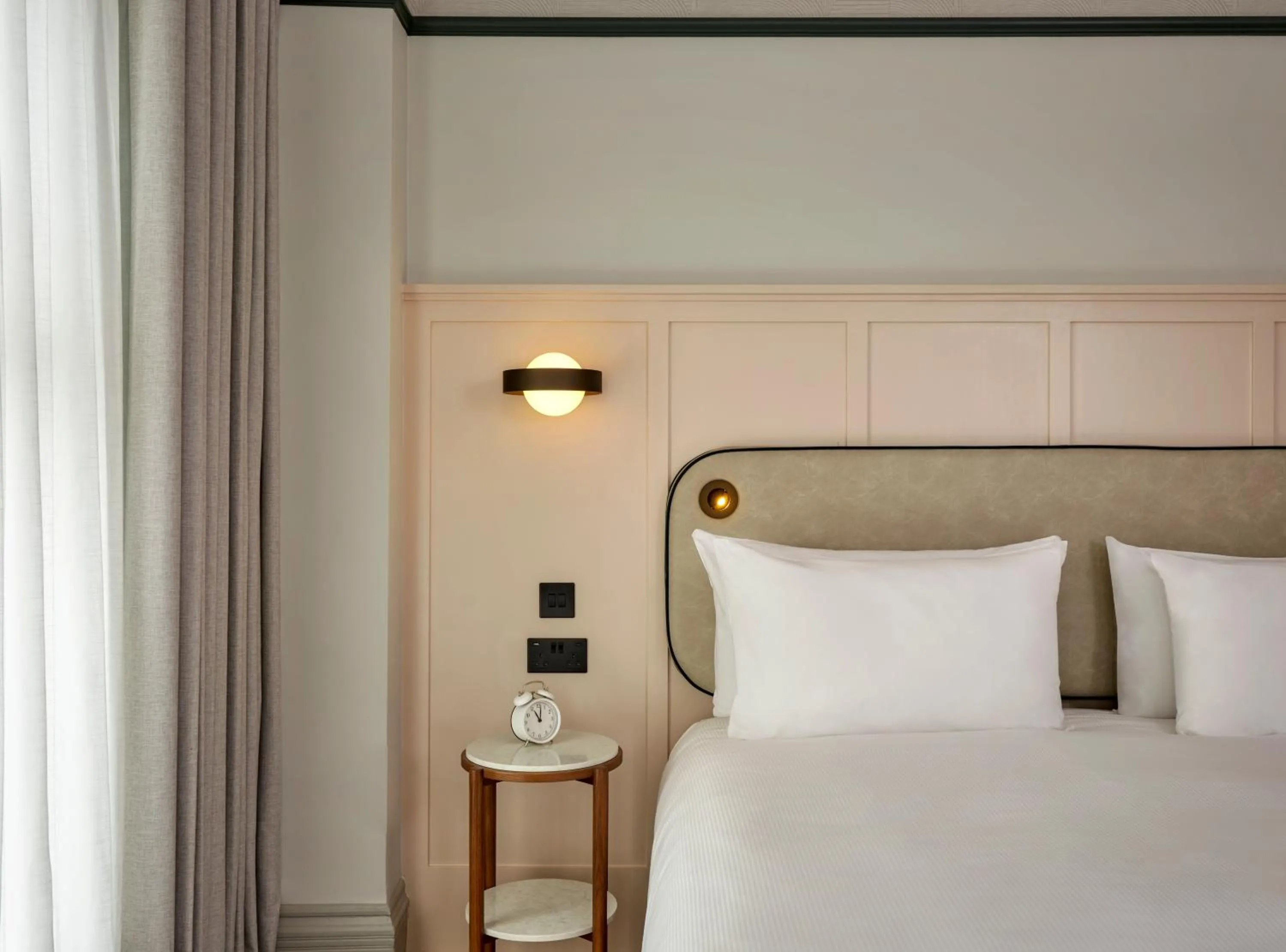 Bed in The Grand Hotel Leicester by The Unlimited Collection