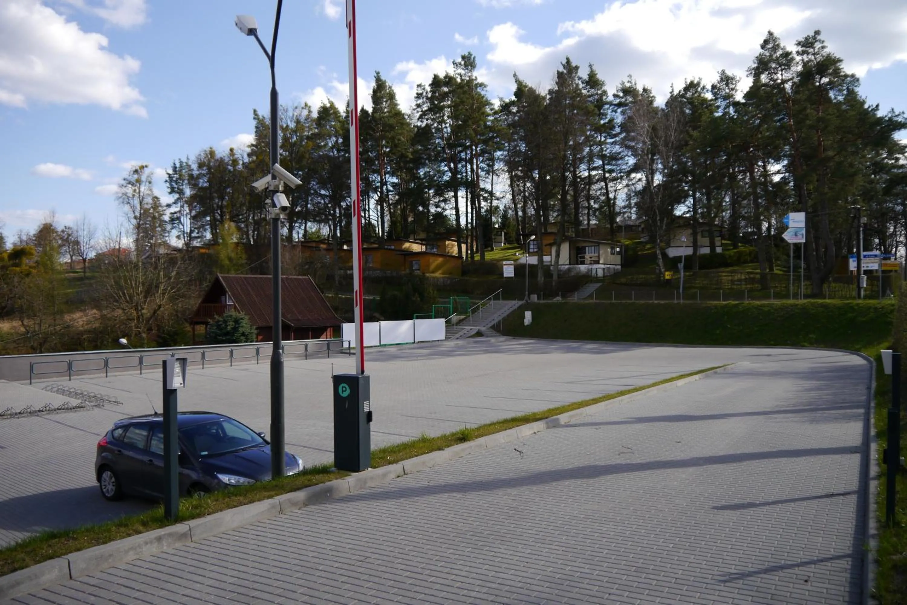 Area and facilities in Ach Mazury